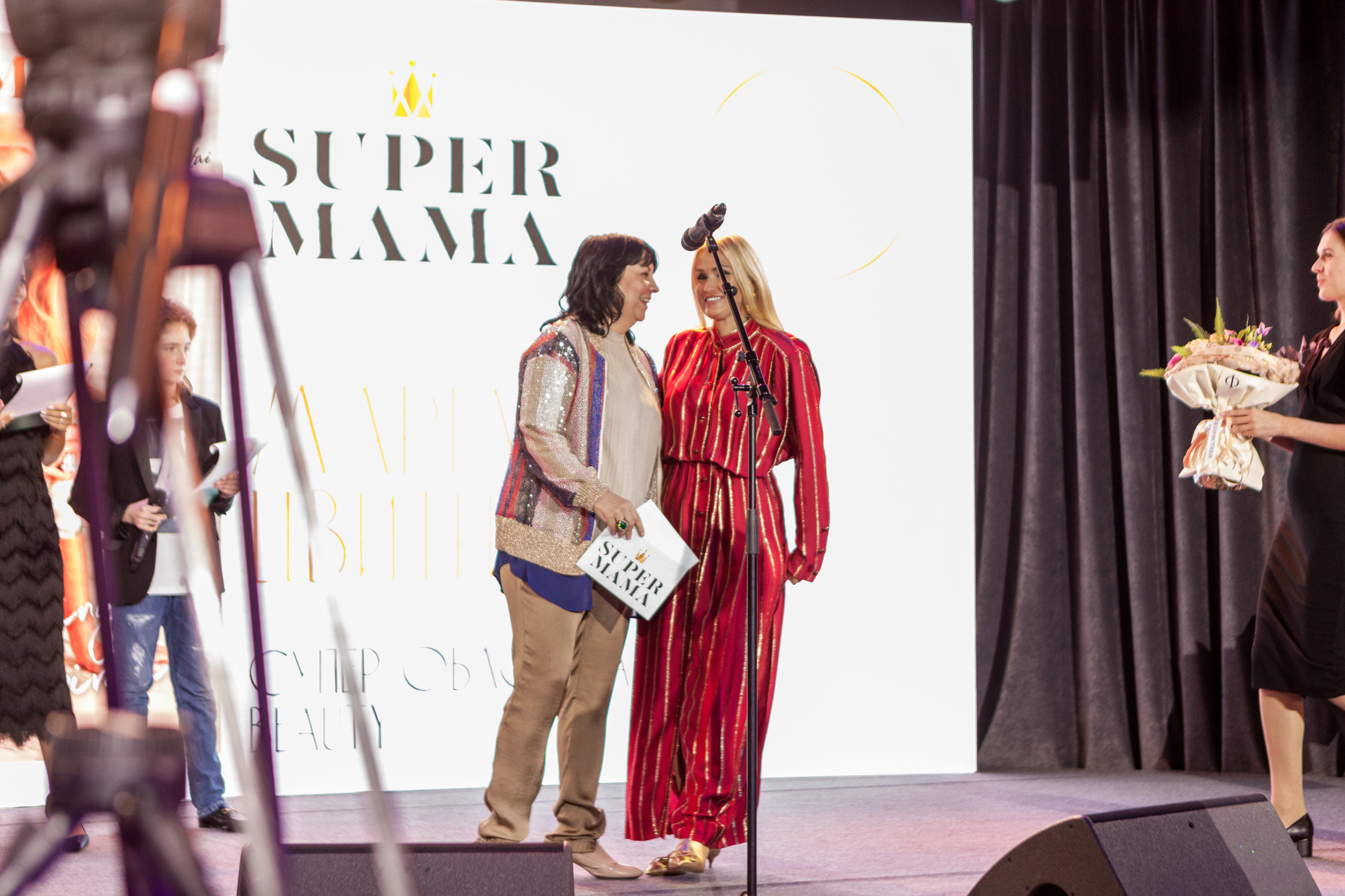 Supermama. Фотограф Николь Фолиянц