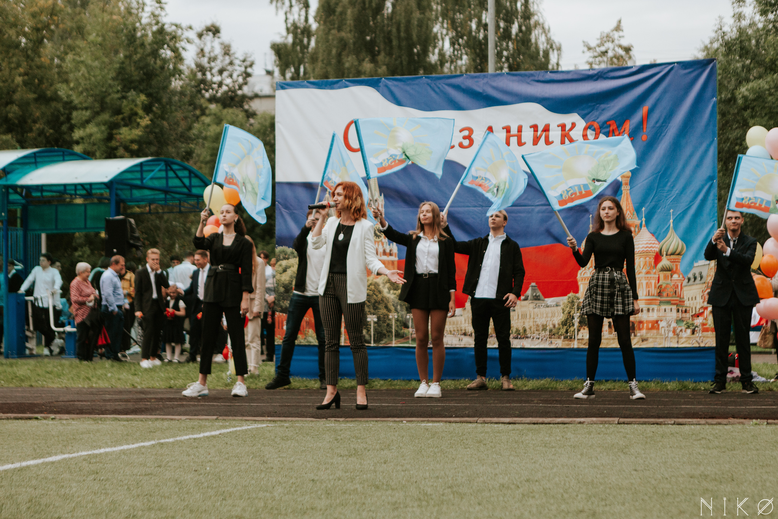 1 сентября в школе № 1158. Фотограф Николь Фолиянц