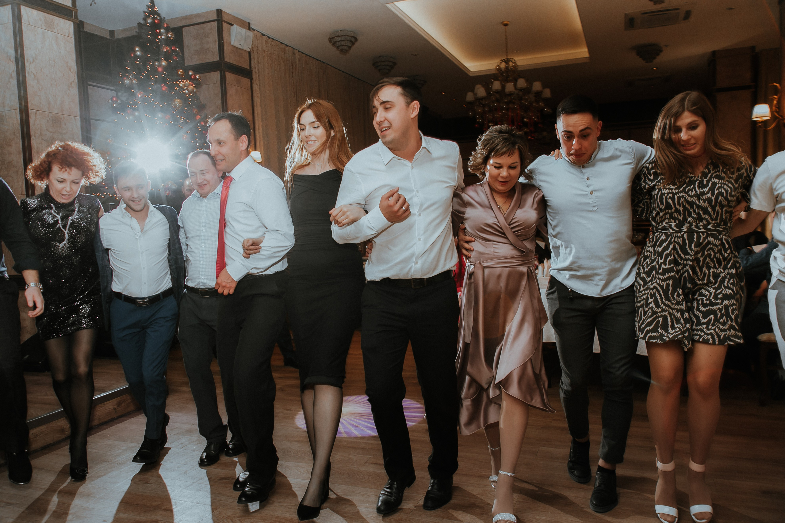 Съемка выездной регистрации в отеле. Свадебный и репортажный фотограф в Ярославле и Санкт-Петербурге Роман Микрюков