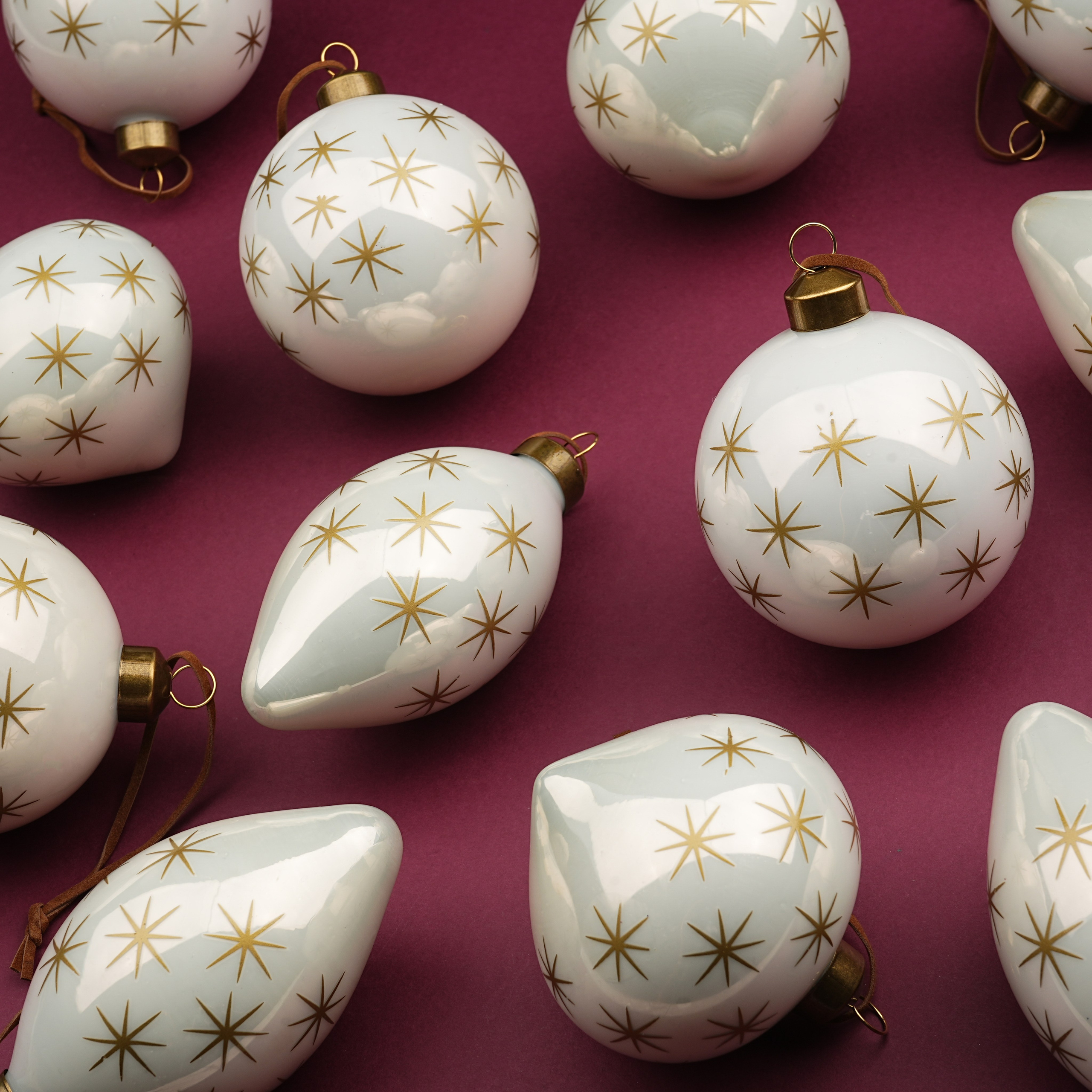 Елочные игрушки и шары. Профессиональный фотограф в Москве и МО