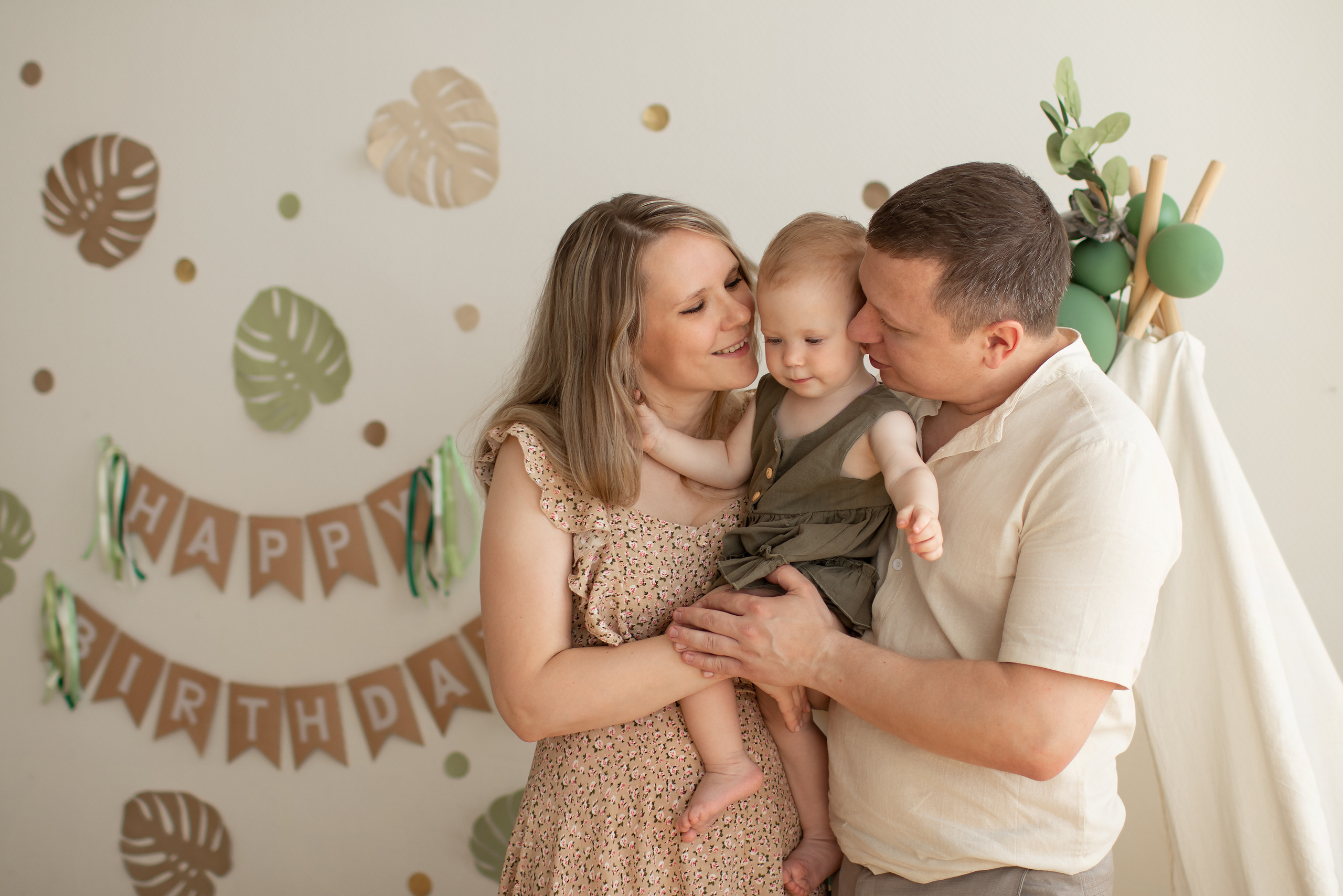 Насте годик. Семейный и детский фотограф в Саратове Полина Коткина