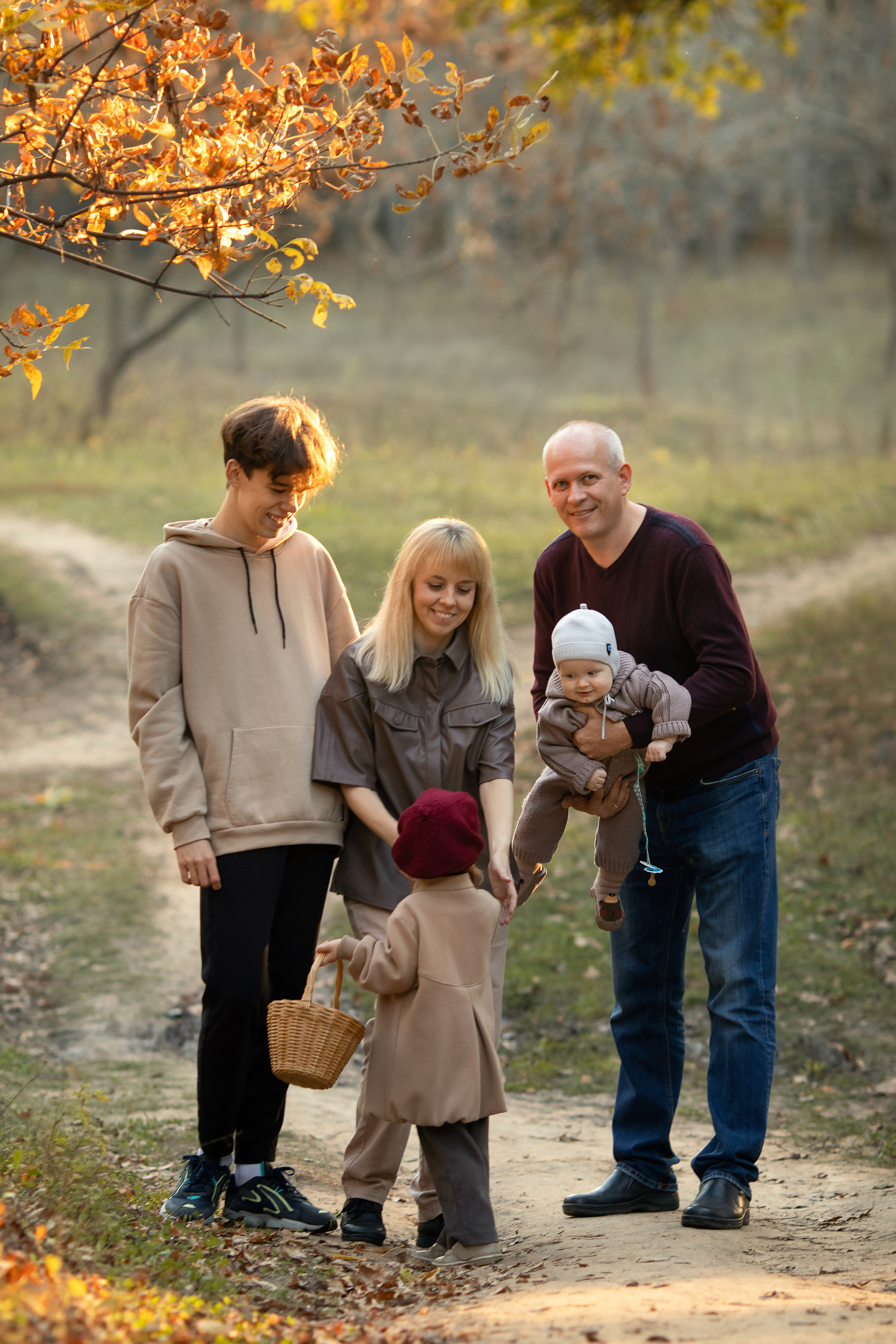 Хрупкие мгновения теплой осени. Семейный и детский фотограф в Саратове Полина Коткина