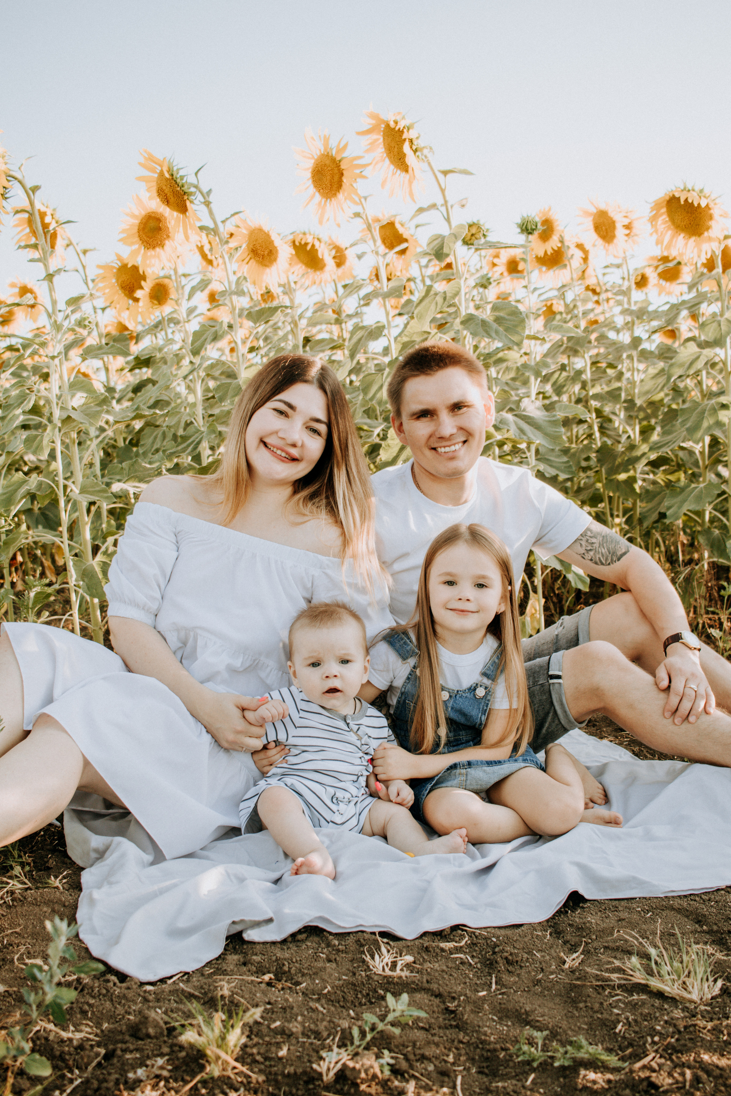 Матвей, Варя, Алена и Рома. Семейный фотограф Новочеркасск