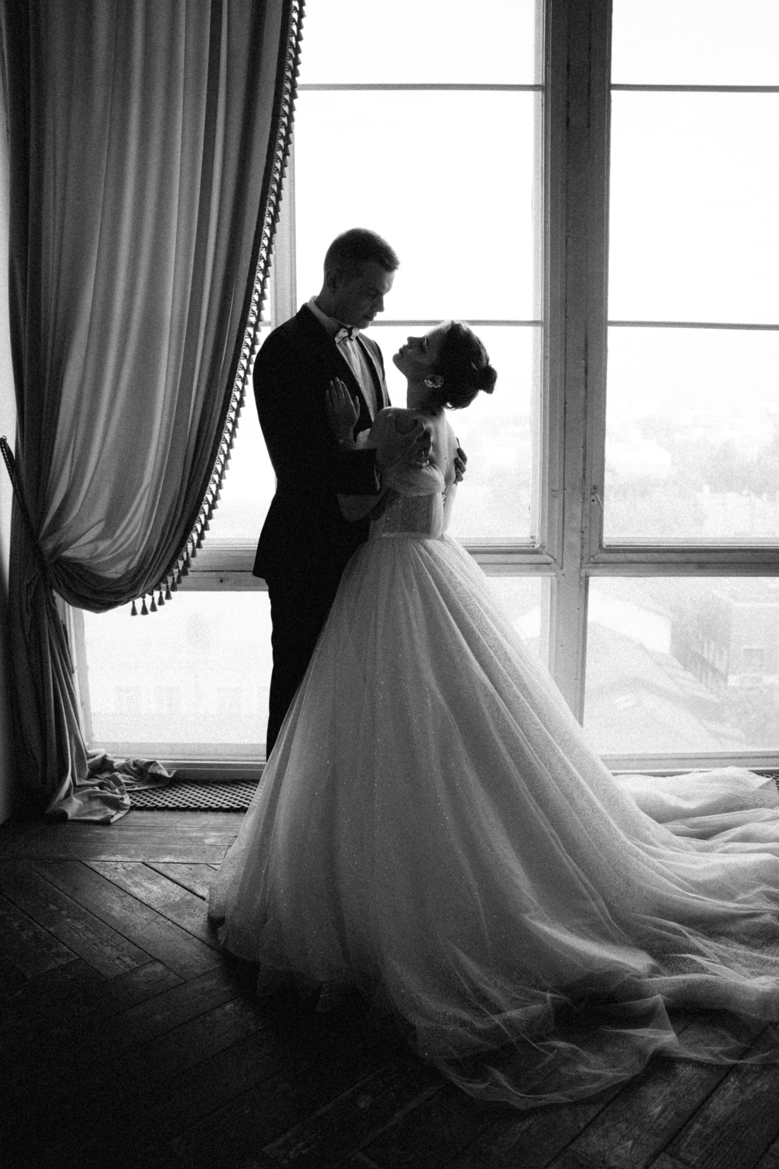 Свадебная фотосессия в студии. Фотограф Москва