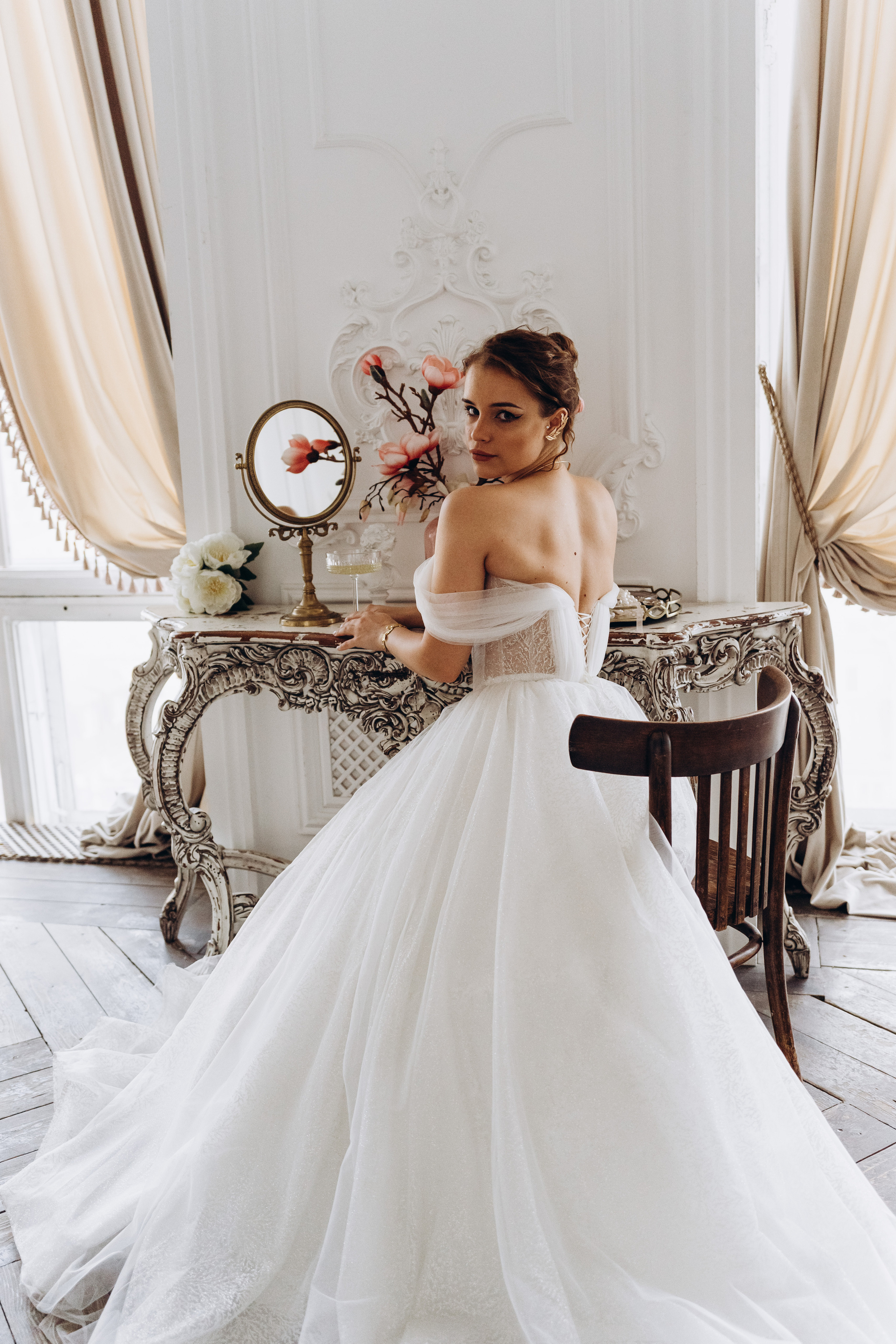 Свадебная фотосессия в студии. Фотограф Москва