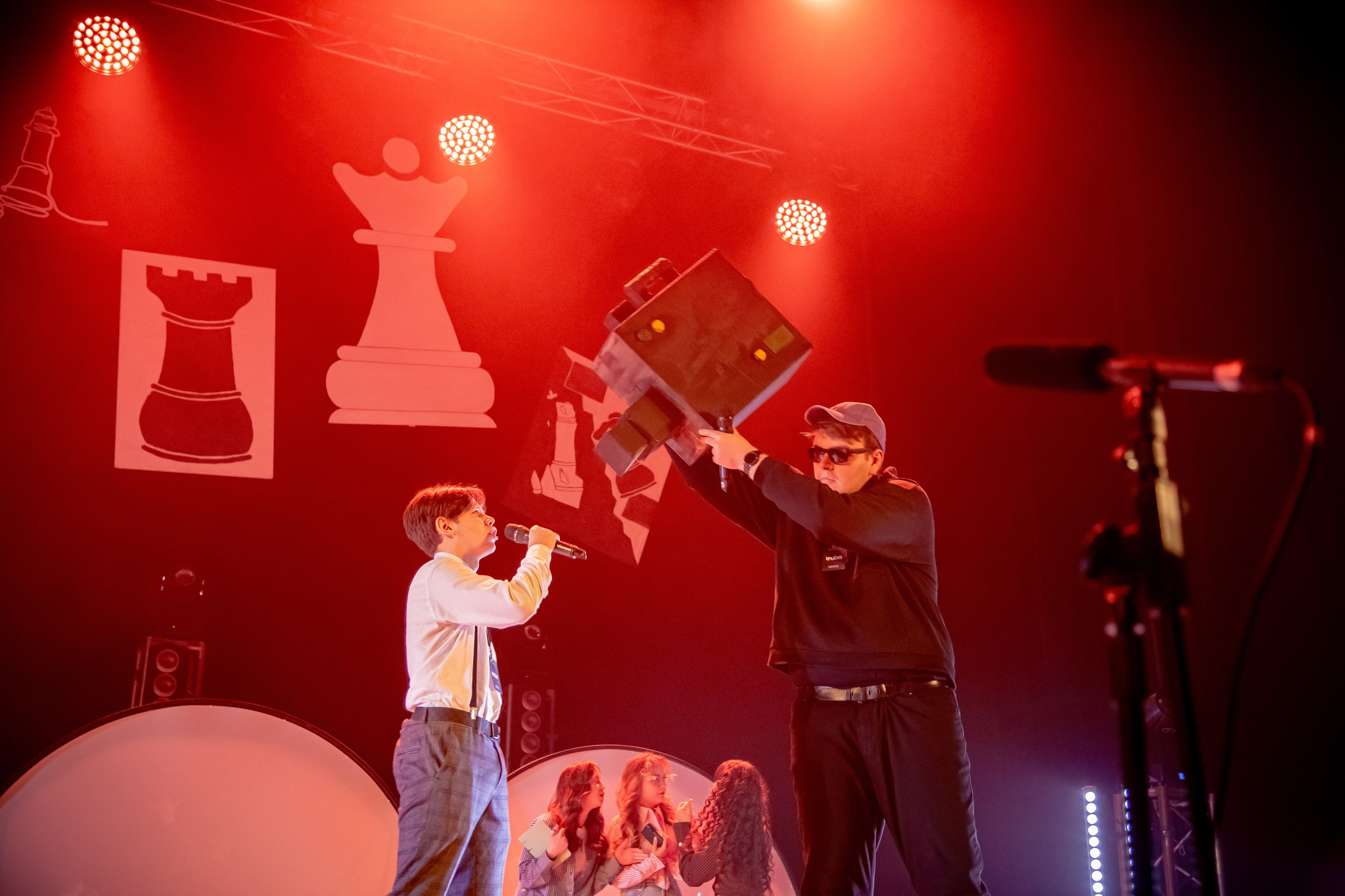 Студвесна ИФ и ИВМИиТ. Репортажный и портретный фотограф Казань / Горячих Полина