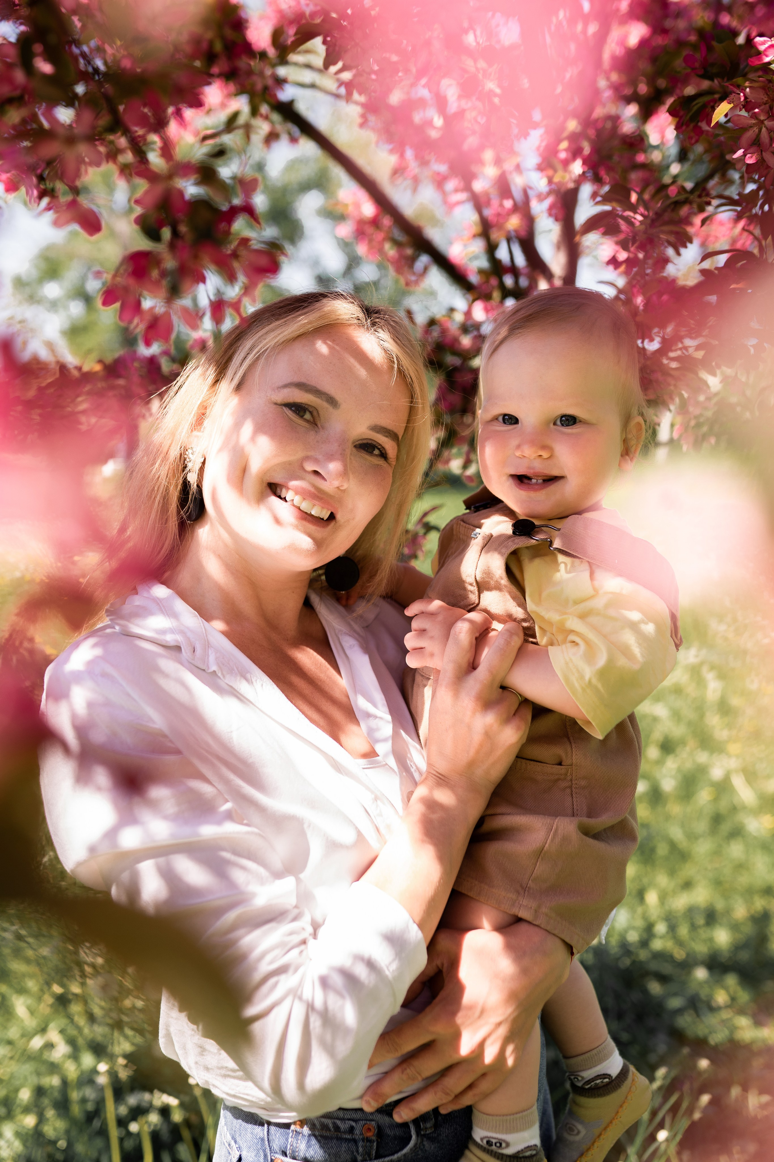 Прогулка в яблоневом саду. Семейный и детский фотограф в Санкт-Петербурге Дарина Герчиу