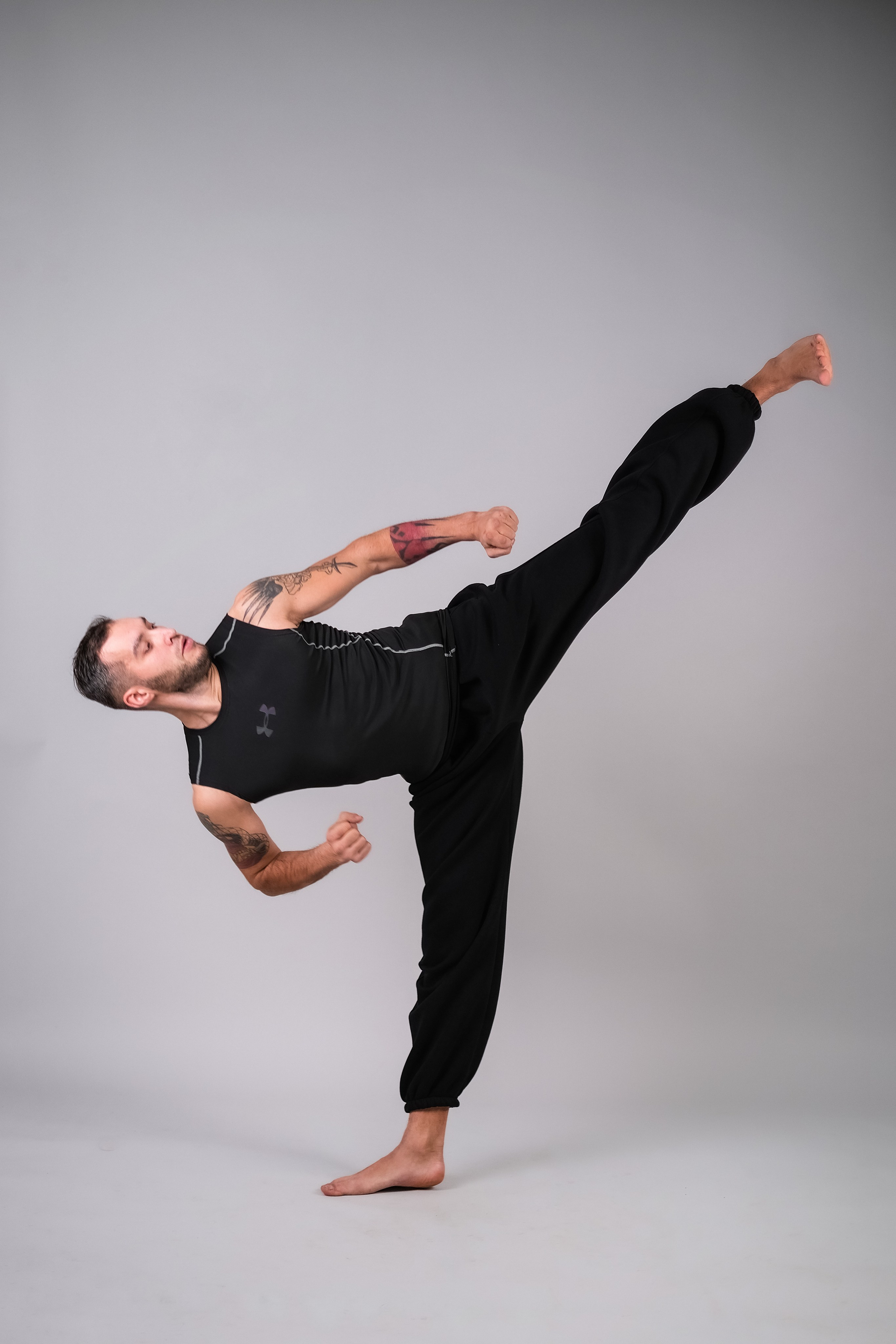 Фотосессия спортсменов на циклораме