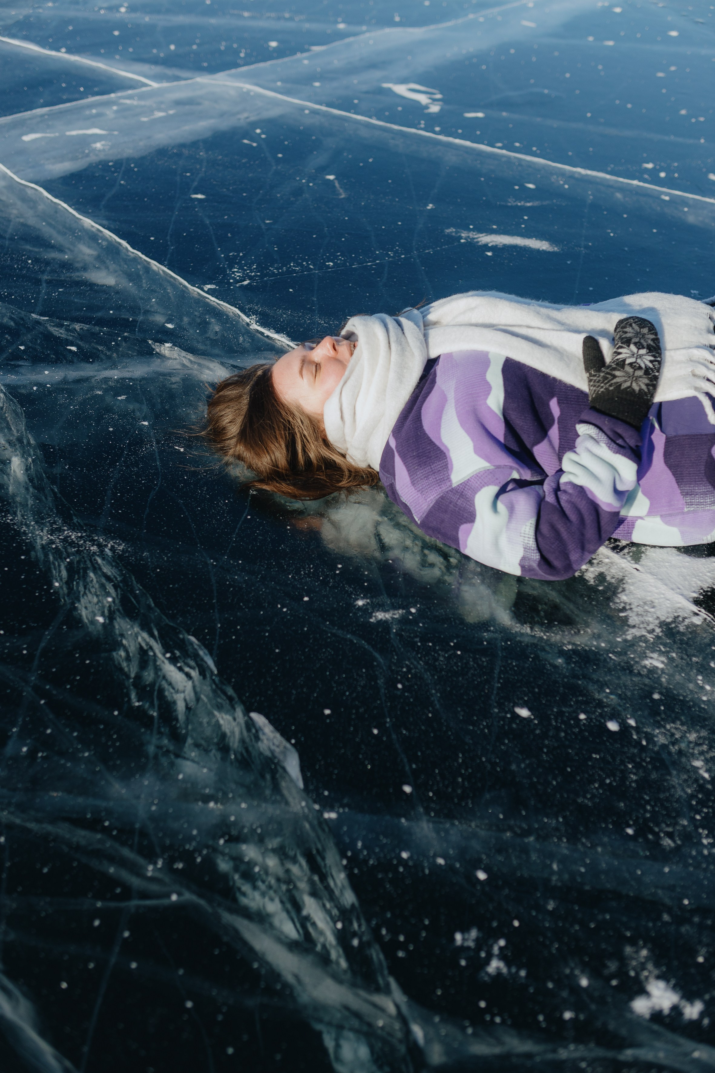 Лёд Байкала. Фотограф Ольхон/ Индия, Регина