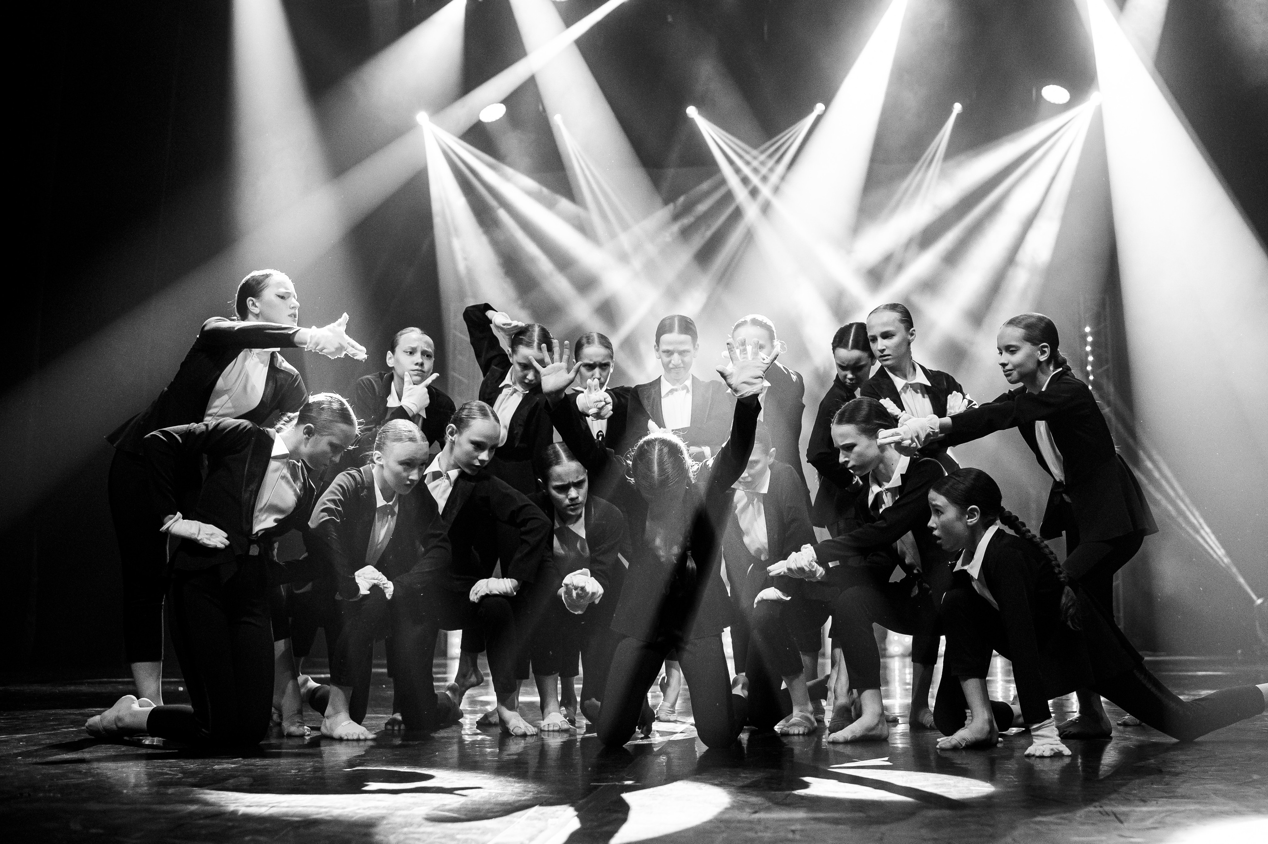 «Штрихи одного рисунка», Позитифф. SASHA SKETCHER