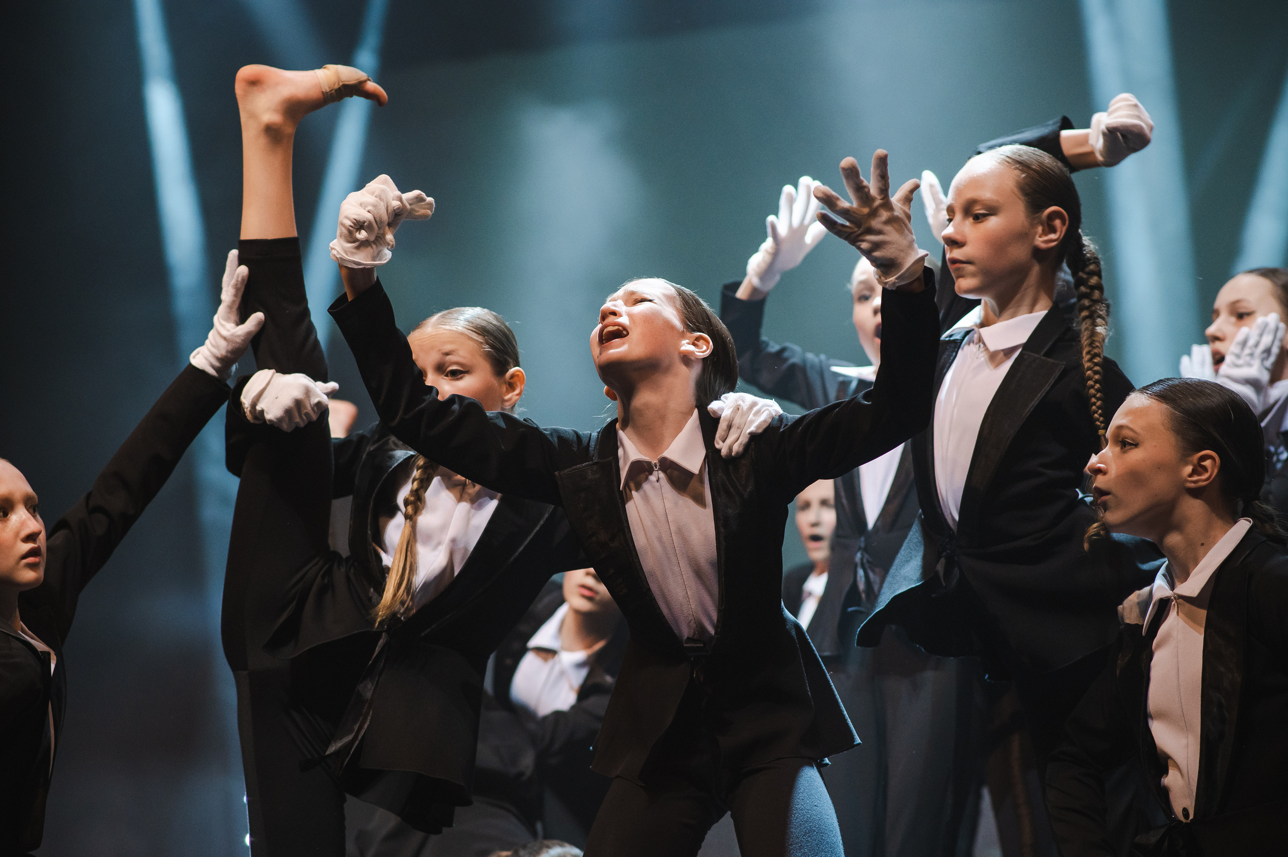 «Штрихи одного рисунка», Позитифф. SASHA SKETCHER