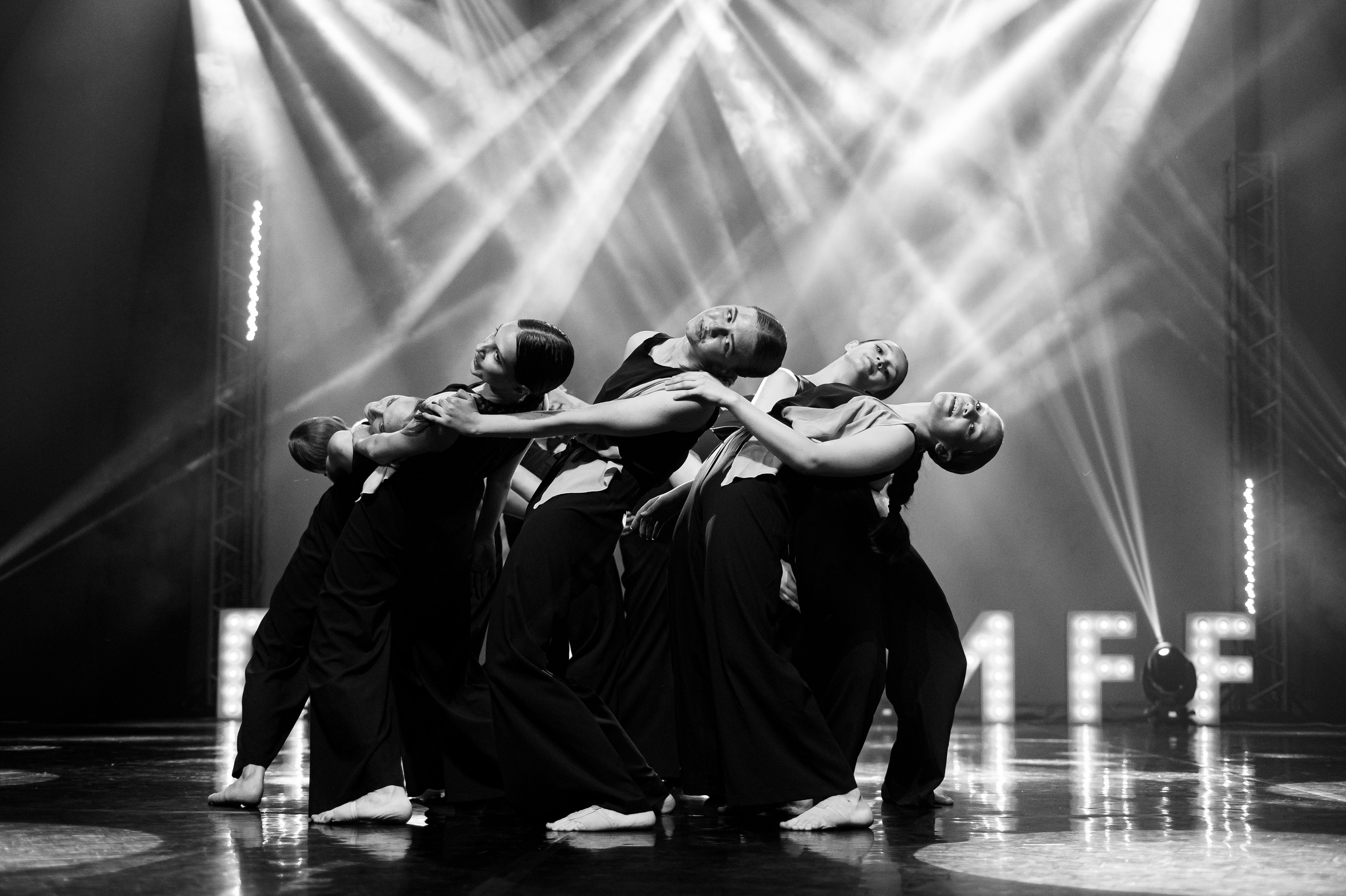 «Штрихи одного рисунка», Позитифф. SASHA SKETCHER