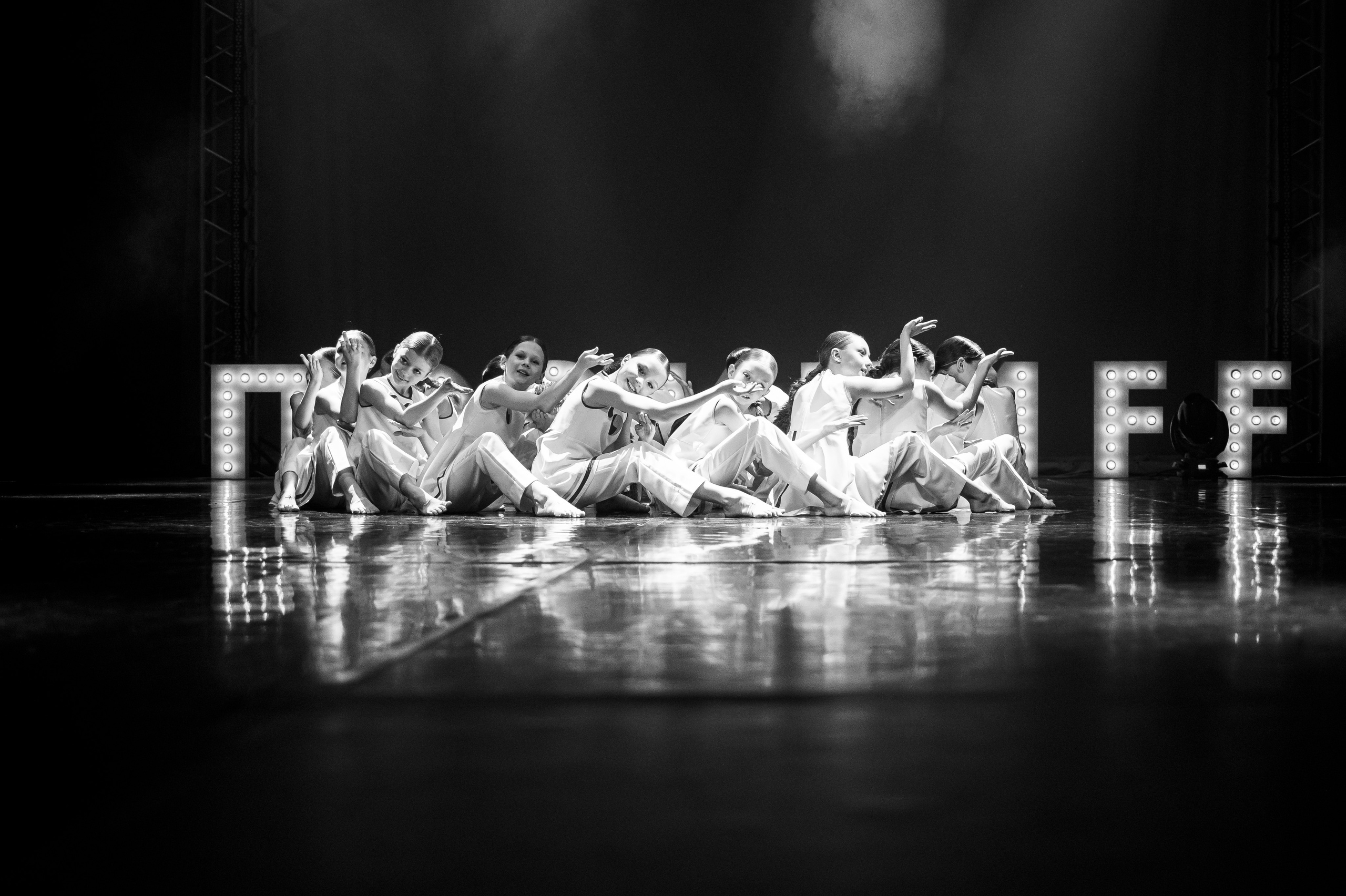 «Штрихи одного рисунка», Позитифф. SASHA SKETCHER