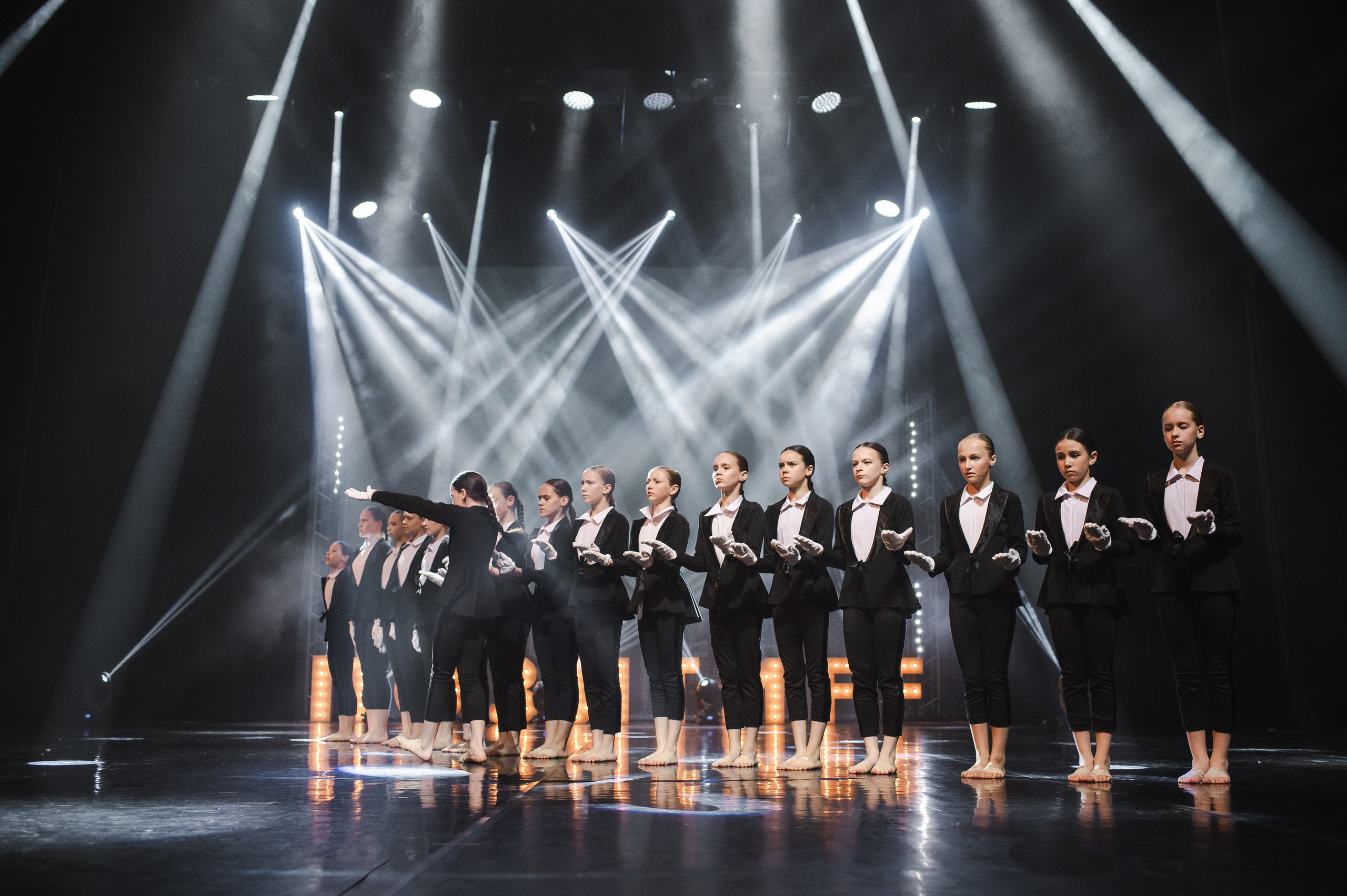 «Штрихи одного рисунка», Позитифф. SASHA SKETCHER