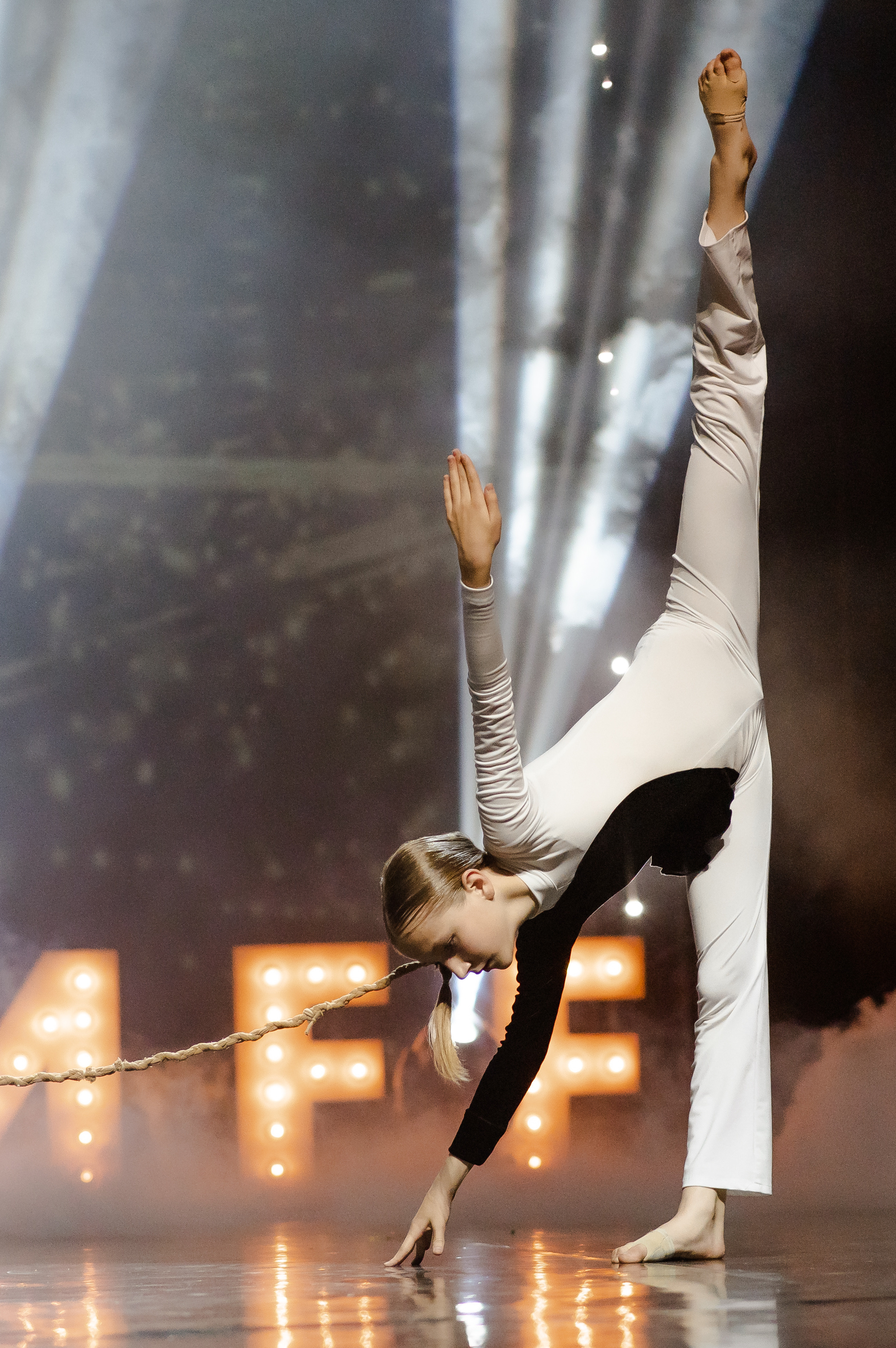 «Штрихи одного рисунка», Позитифф. SASHA SKETCHER