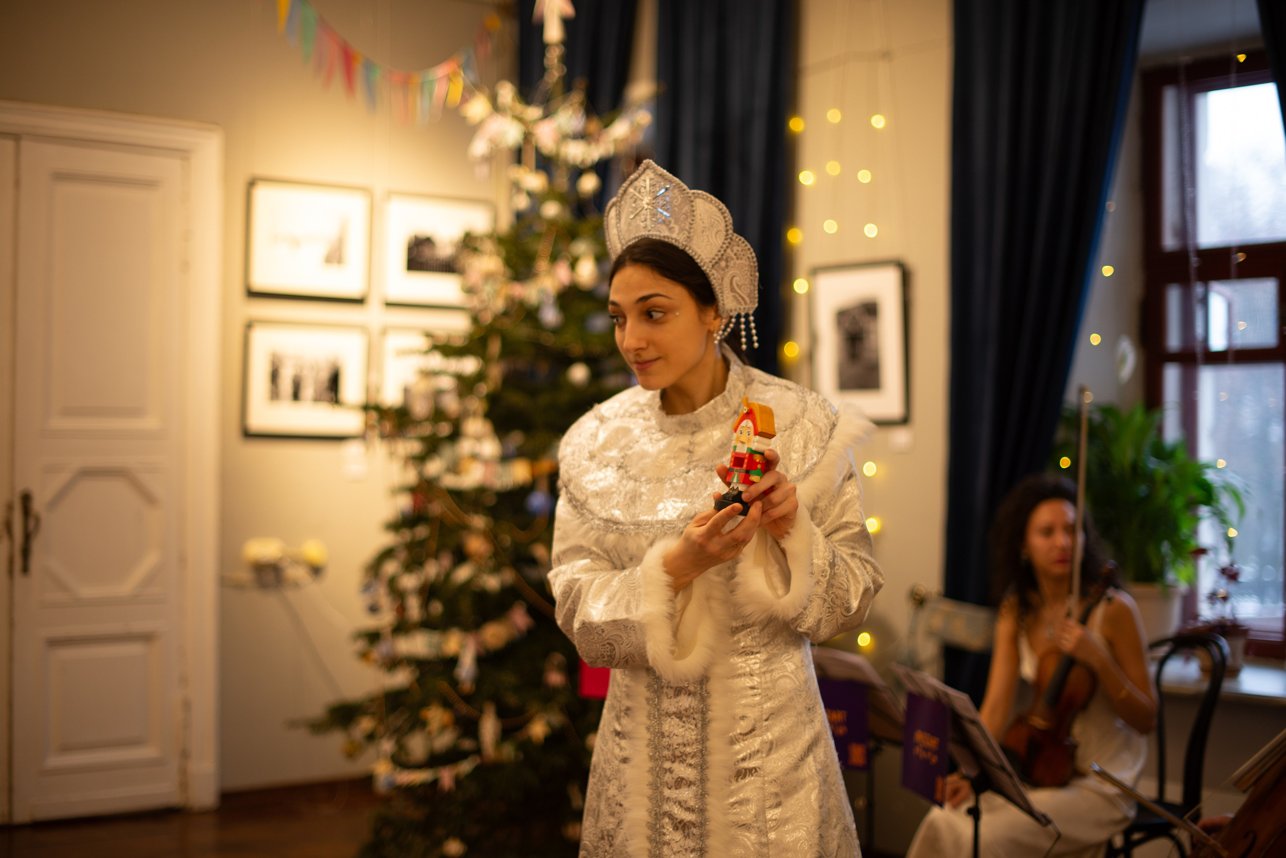 Музыкальная Новогодняя Ёлка в Доме Телешова и Mozart for kids. Victoria Radjevna Репортажный Fashion Фотограф- Видеограф Санкт-Петербурга и Москвы