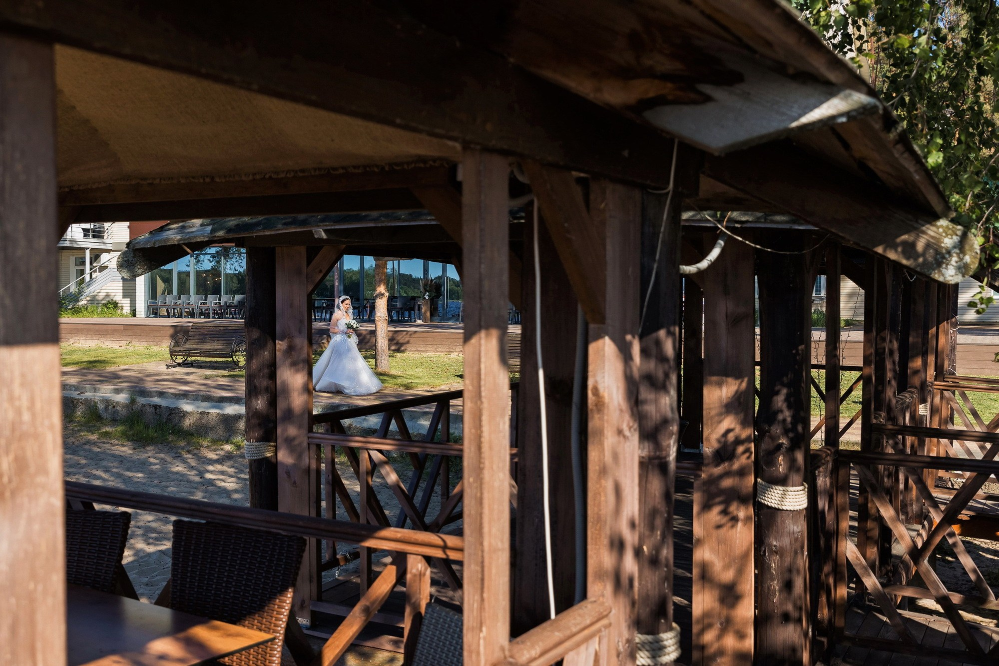 Свадебная фотосессия на берегу Горьковского моря. Свадебный фотограф в Нижнем Новгороде и Москве Сергей Воробьев