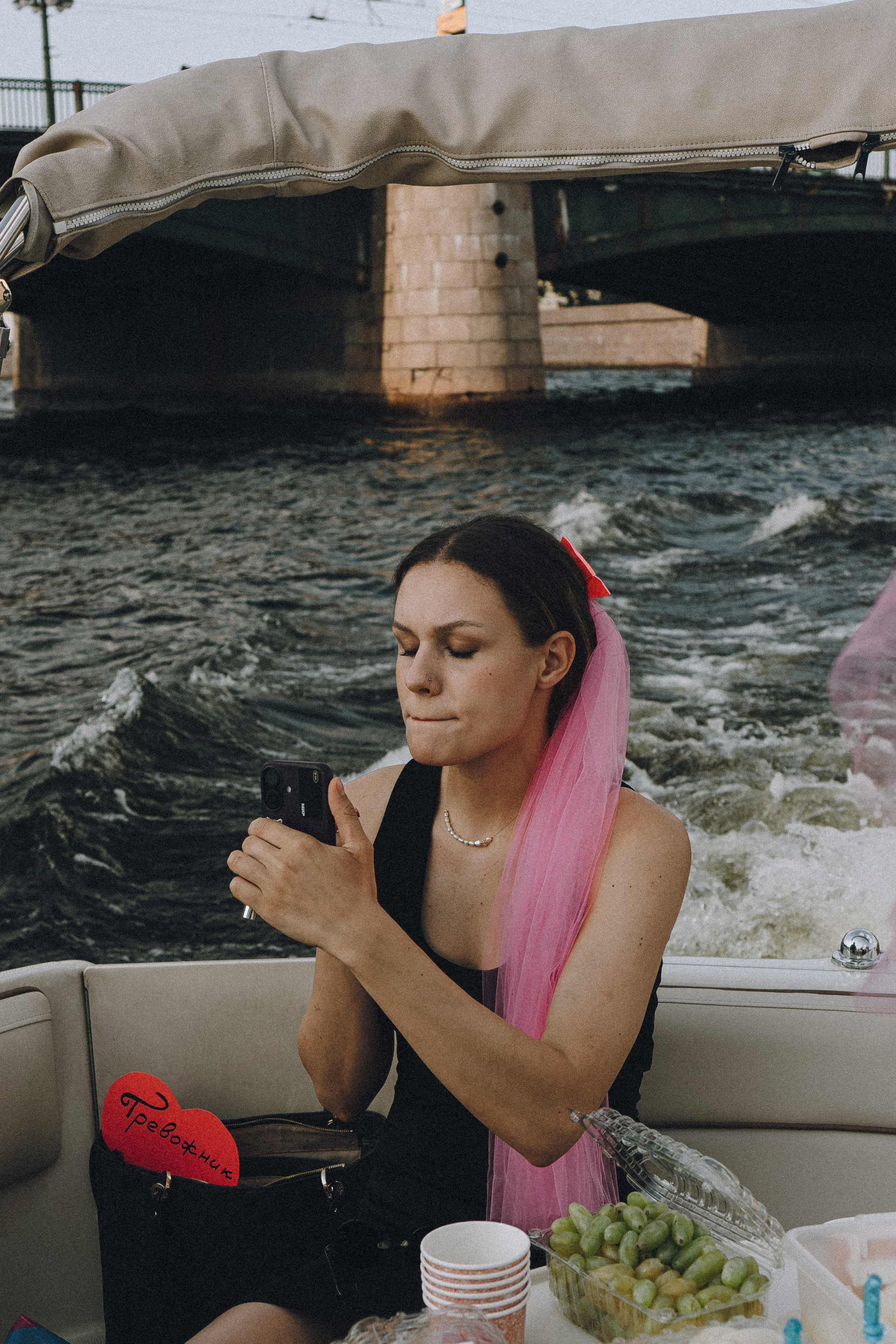 ДЕВИЧНИК НА КАТЕРЕ. Профессиональный фотограф, Санкт-Петербург — Виктория Богомолова