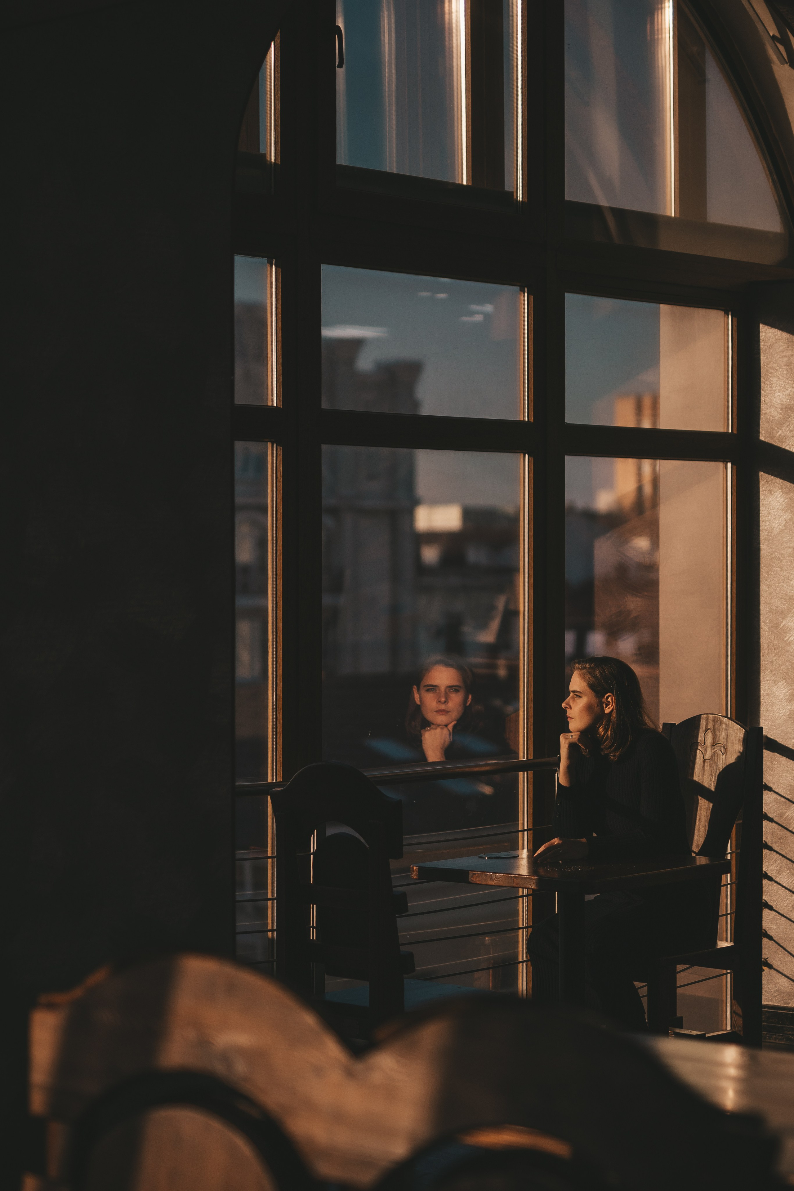 Женский портрет в городских локациях Владивостока. Портретный и семейный фотограф во Владивостоке Светлана Мухильченко
