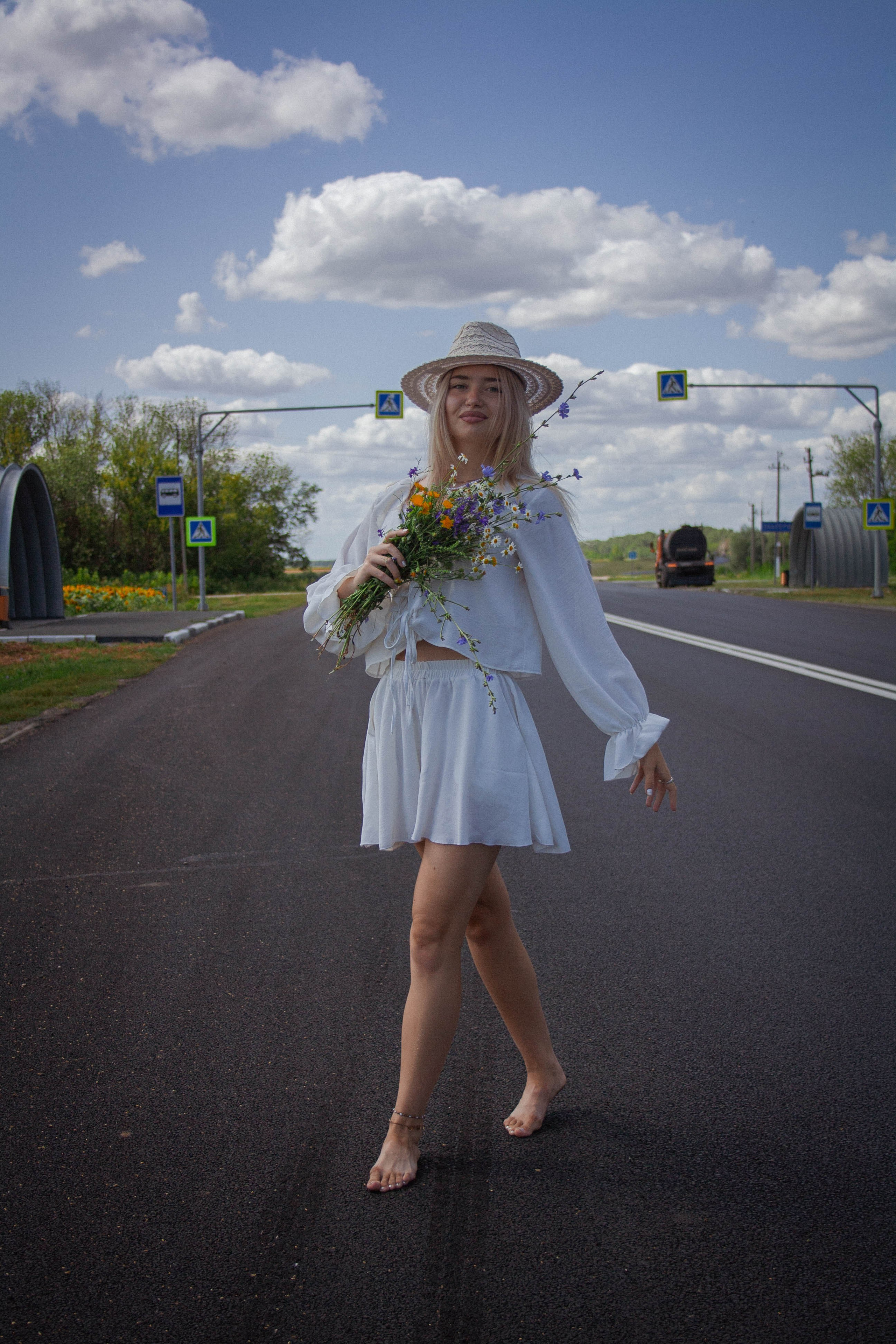 Настроение: уйти в поле с подсолнухами. Портретный фотограф в Саратове