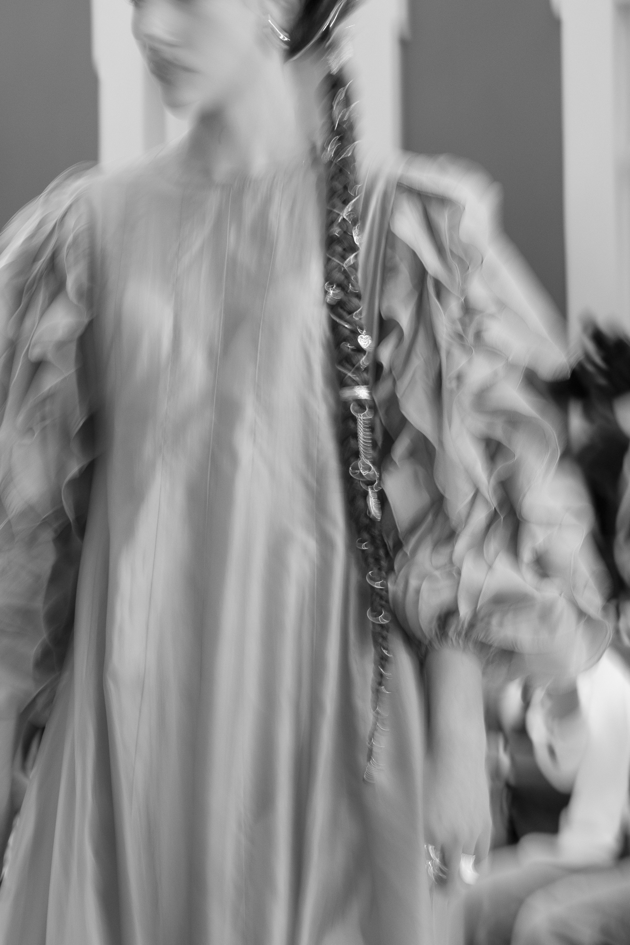 <img src="image.jpg" alt="репортаж с модного показа в Санкт-Петербурге">