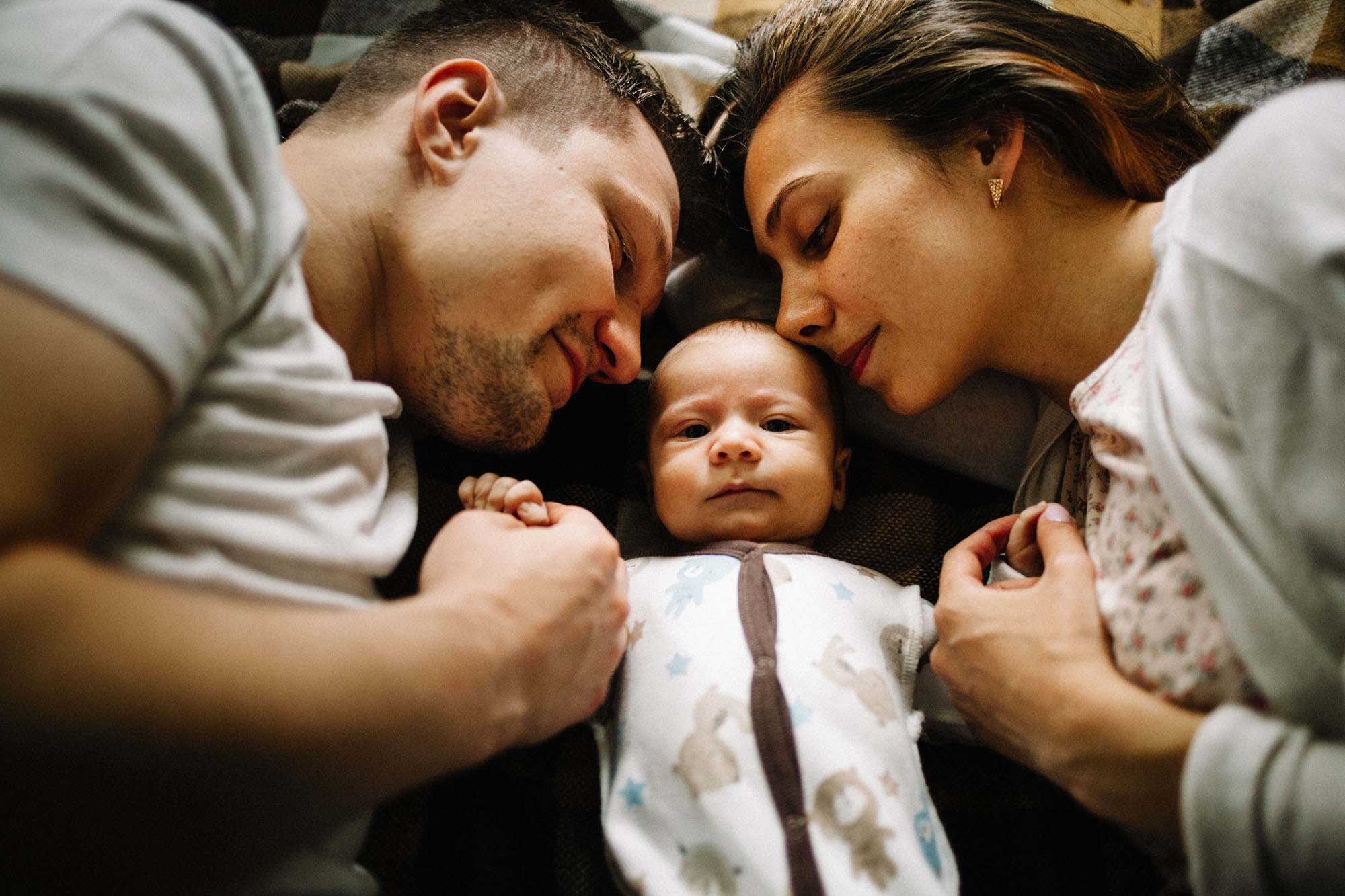 Домашняя семейная фотосессяи с котом. Семейный и свадебный фотограф в Майкопе Михаил Мартиросян