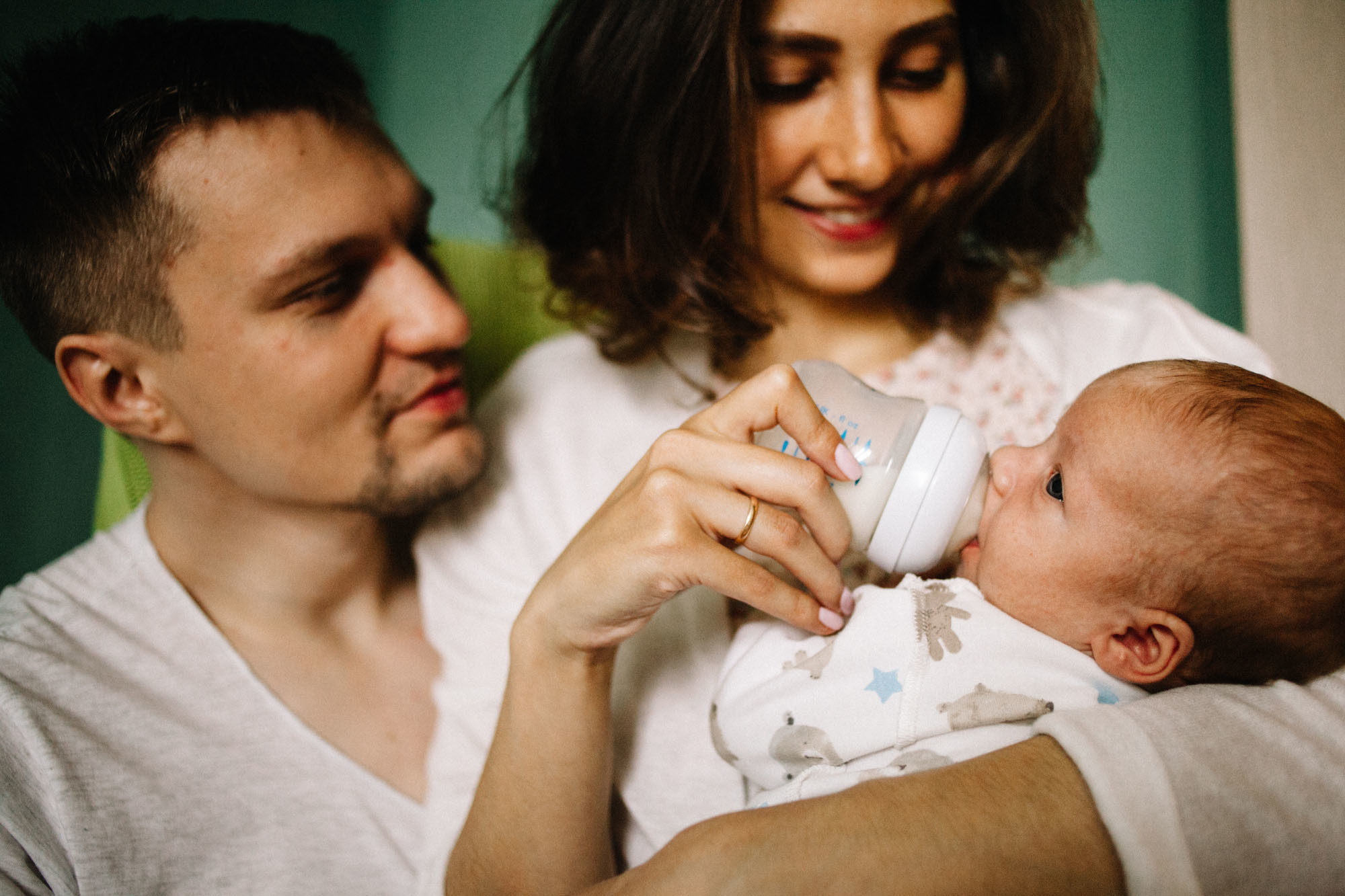 Домашняя семейная фотосессяи с котом. Семейный и свадебный фотограф в Майкопе Михаил Мартиросян