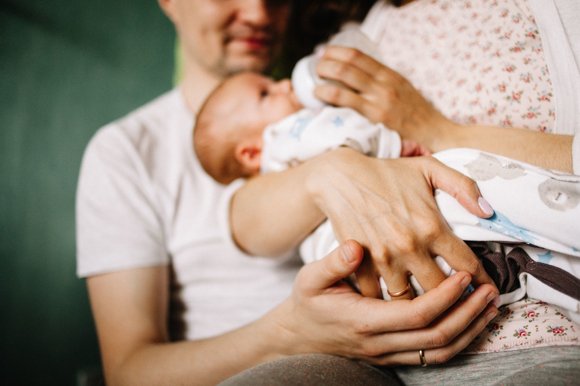 Домашняя семейная фотосессяи с котом. Семейный и свадебный фотограф в Майкопе Михаил Мартиросян