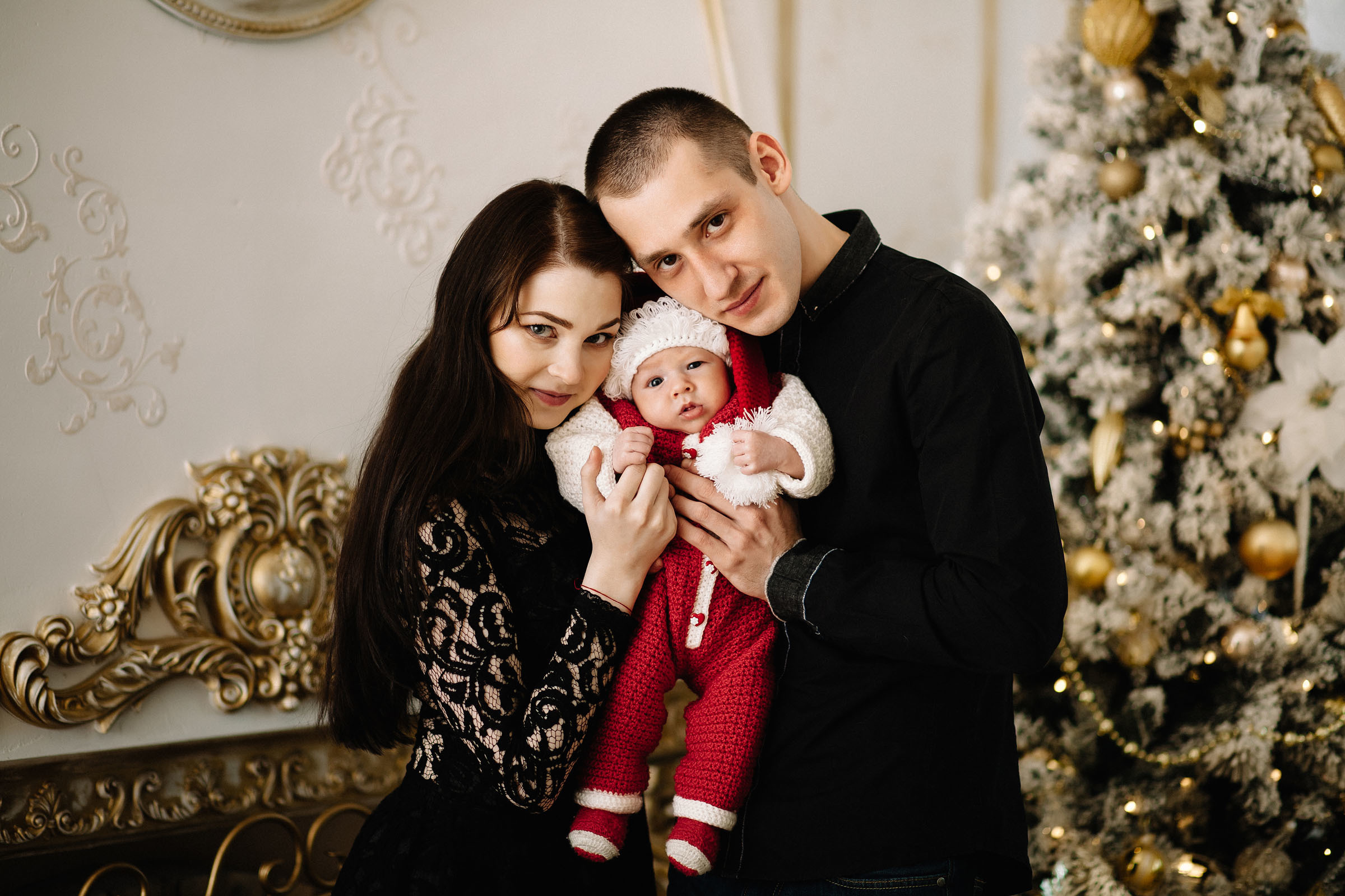 Новогодние семейные фотосессии в фотостудии. Семейный и свадебный фотограф в Майкопе Михаил Мартиросян