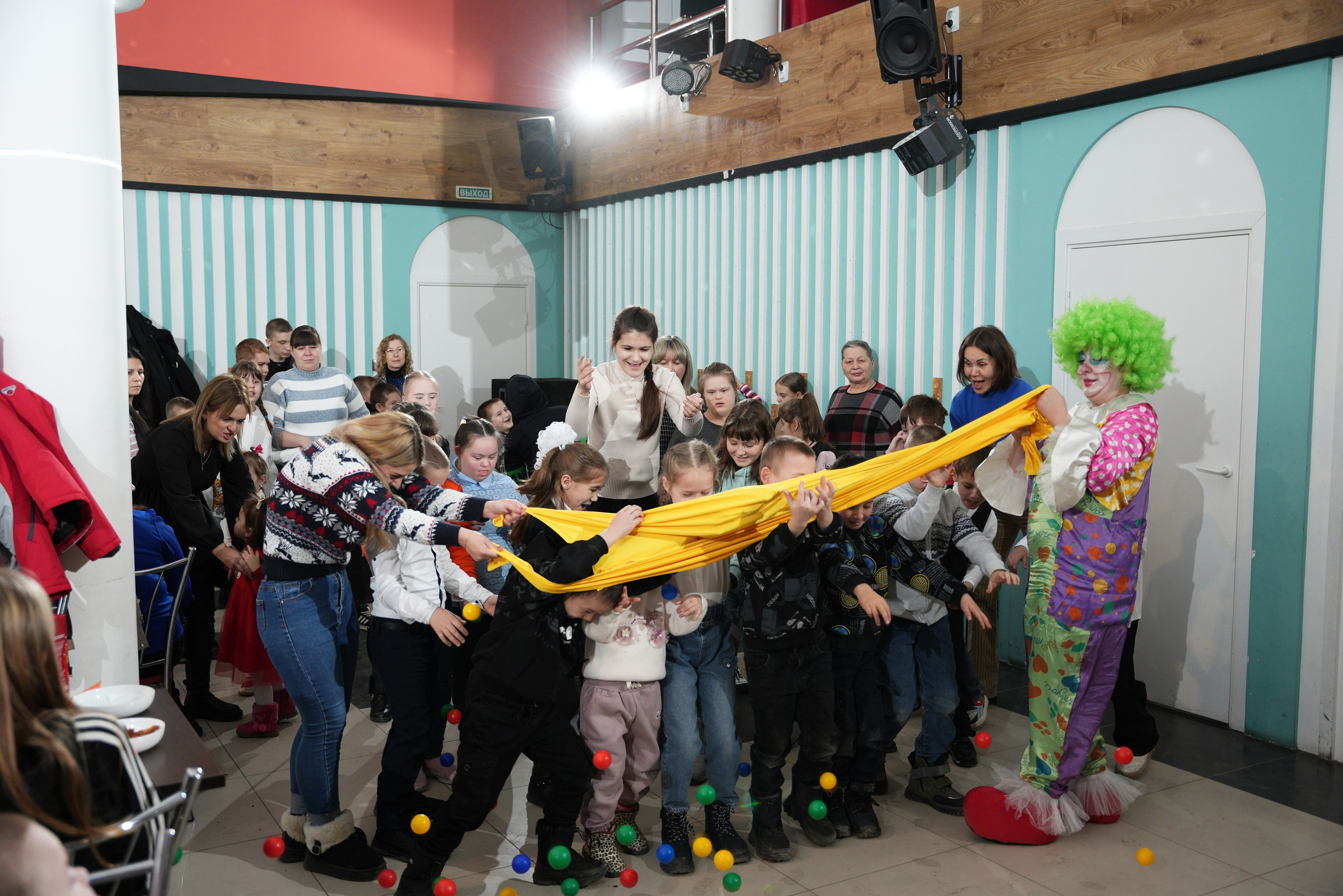 «Ты в этом мире не один " социально благотворительное мероприятие. Ольга Плаксина фотограф в Саратове