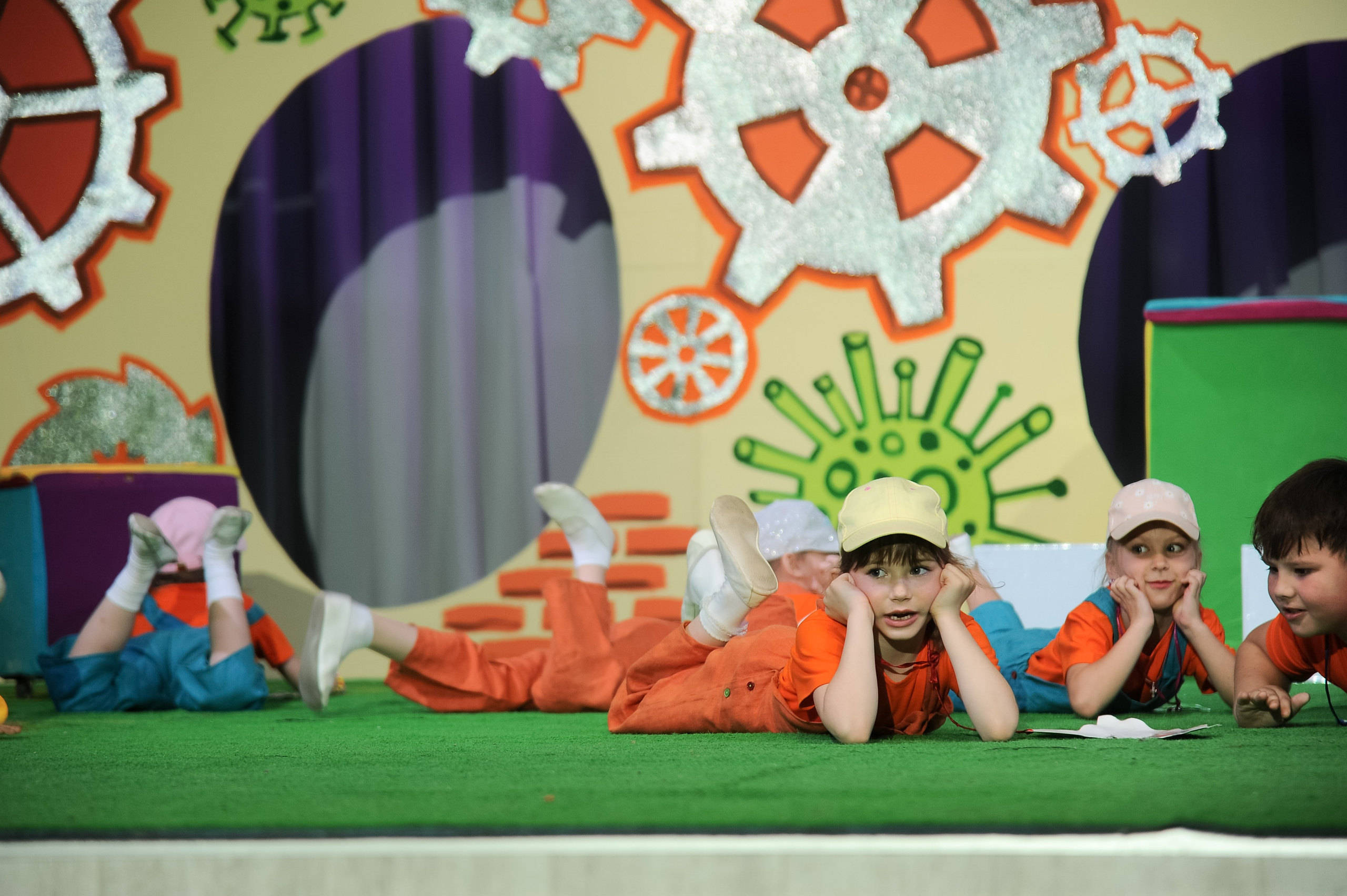 Выпускной 2025, детский центр «Самовар». Фотограф Олег Юршевич Солигорск Минск