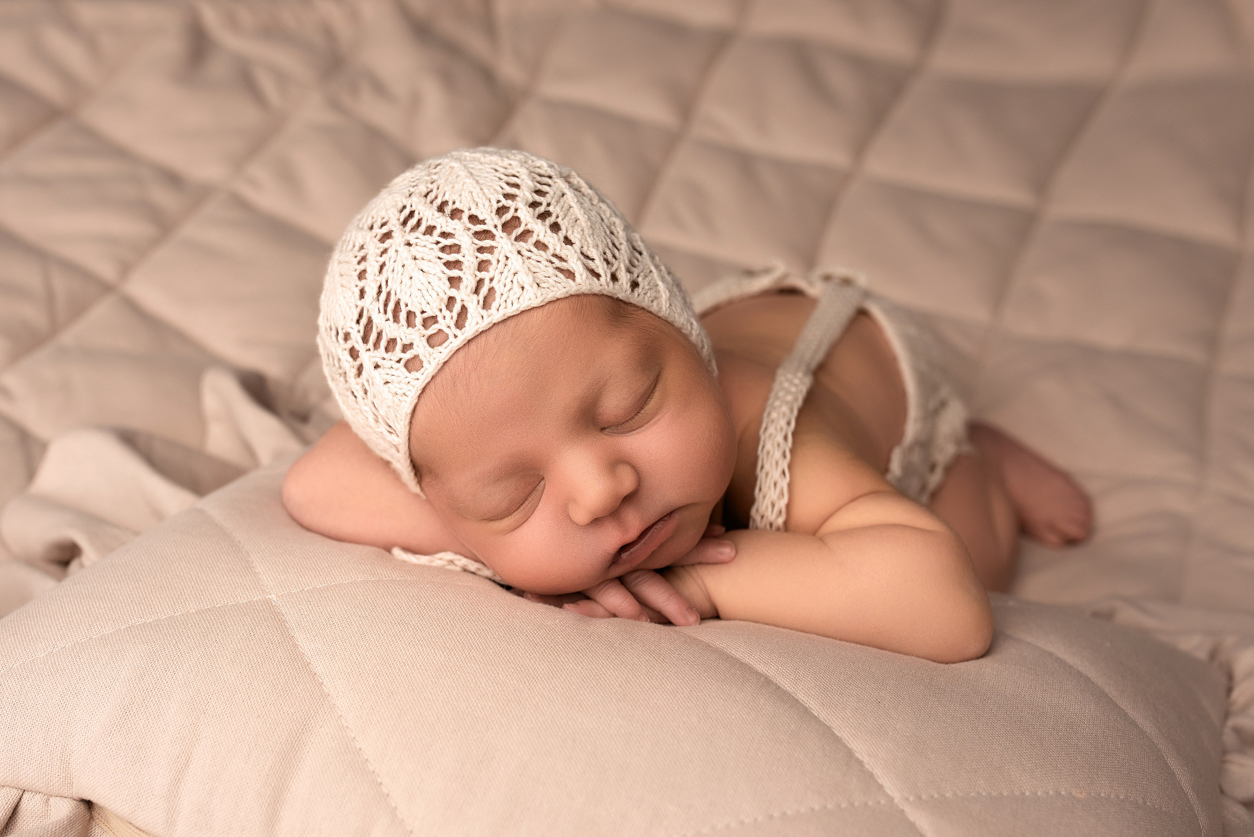 Новорождённые девочки. Детский фотограф новорождённых в Минске Боровик Екатерина