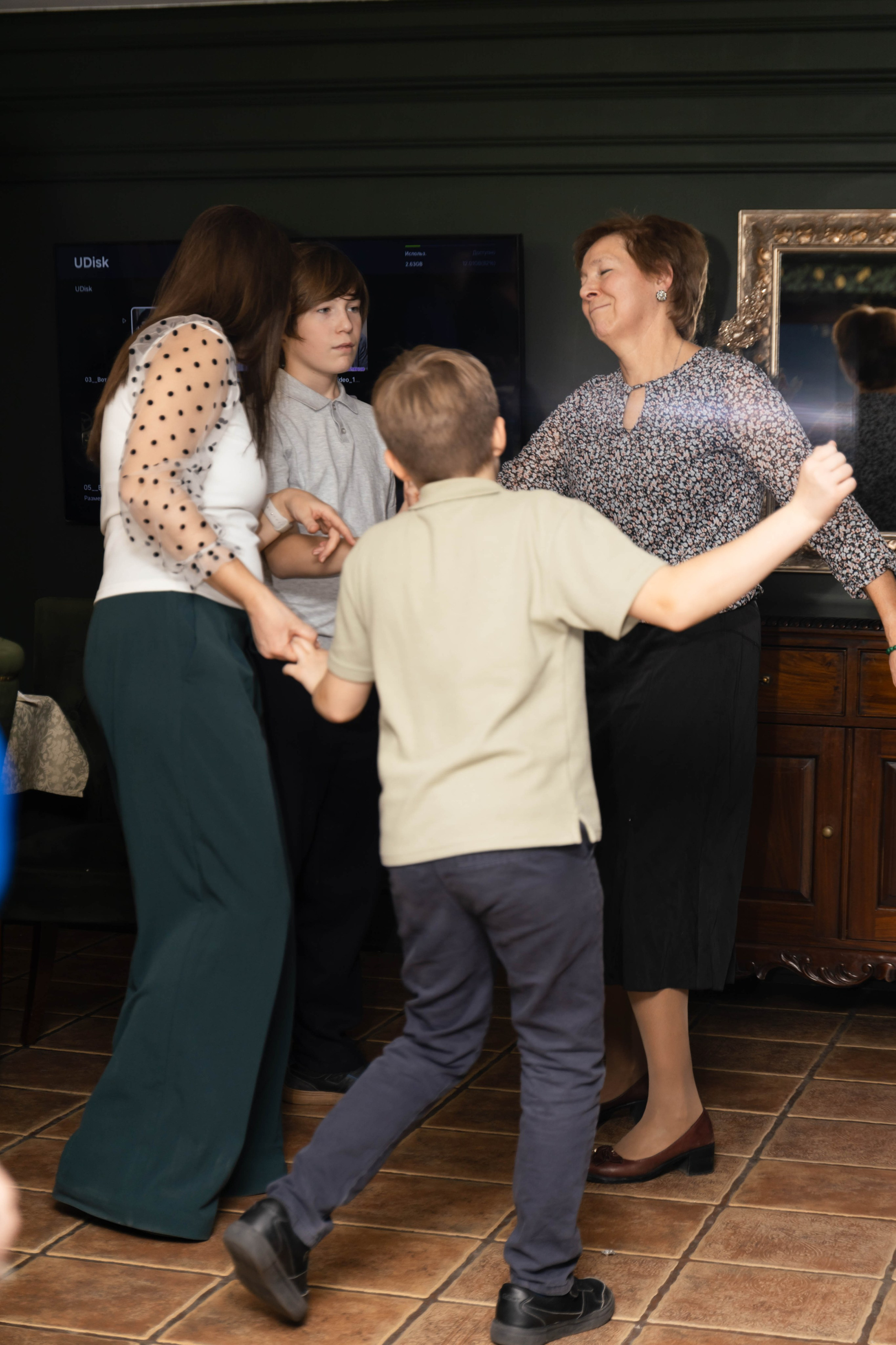Юбилей Ольги Ивановны. Семейный фотограф Софи Симакова в Волгограде и Волжском