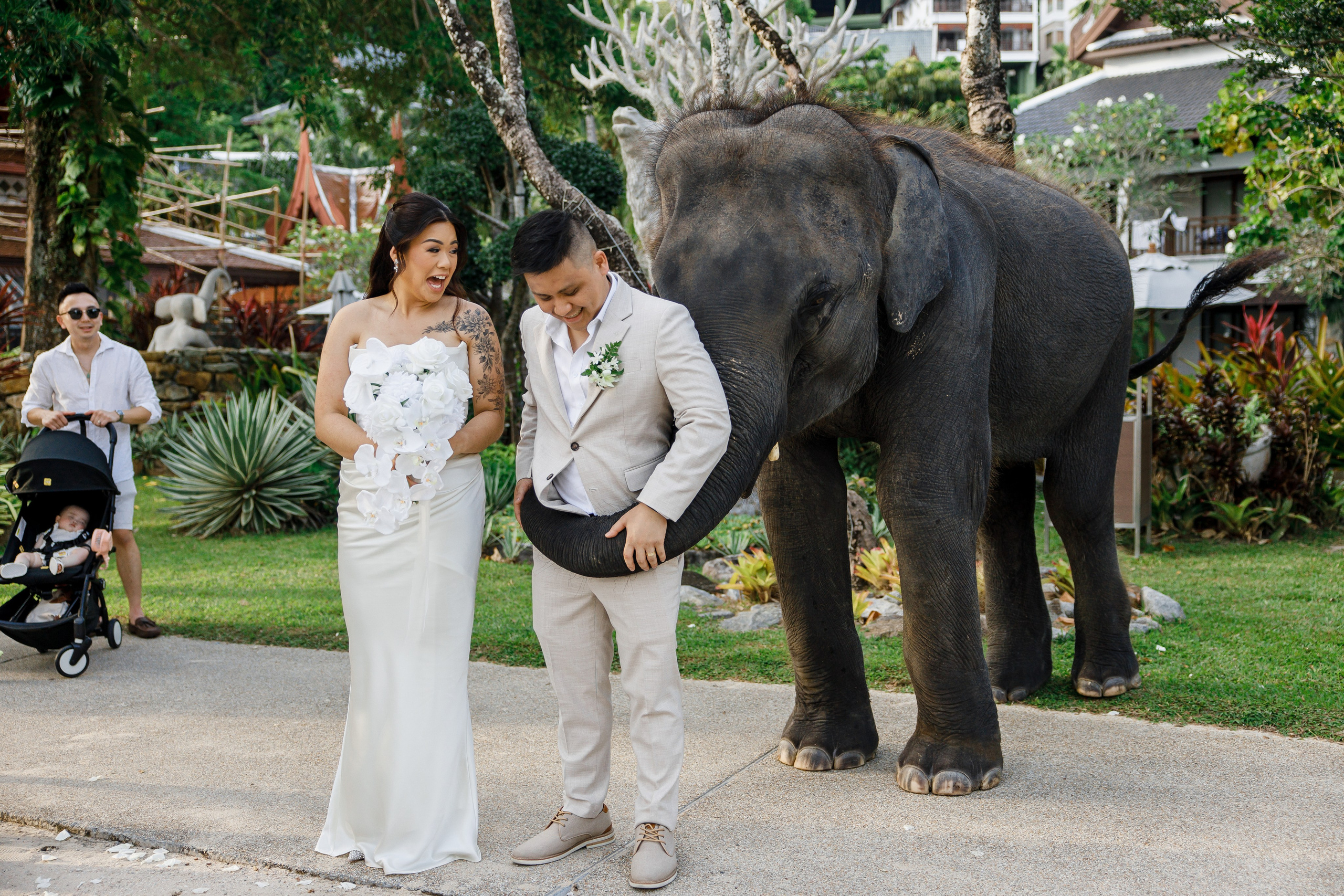 Wedding in Phuket at the Thavorn Hotel. Photographer in Phuket. Photographer Thailand