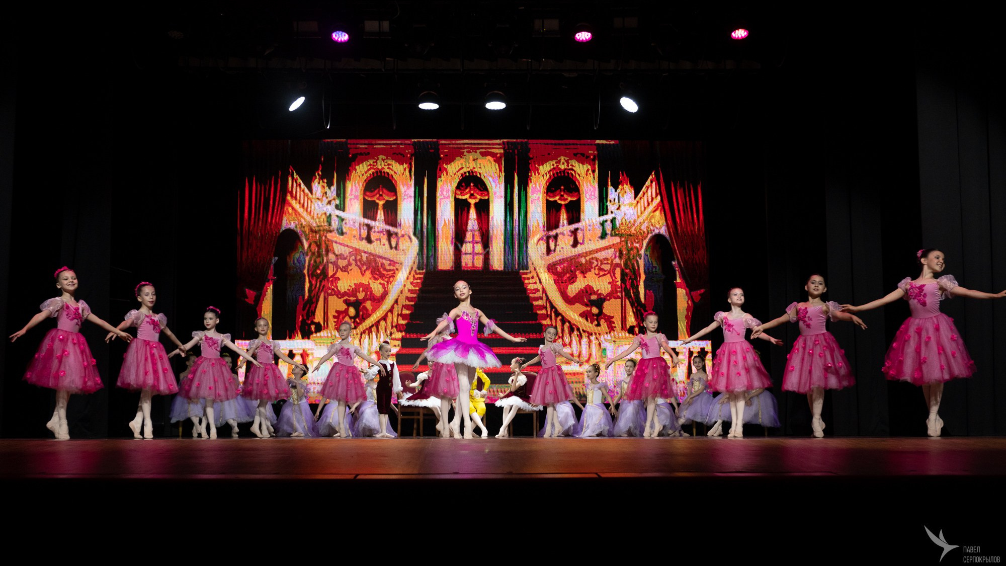 Балетный спектакль «Чиполлино». Репортажный фотограф в Казани Павел Серпокрылов
