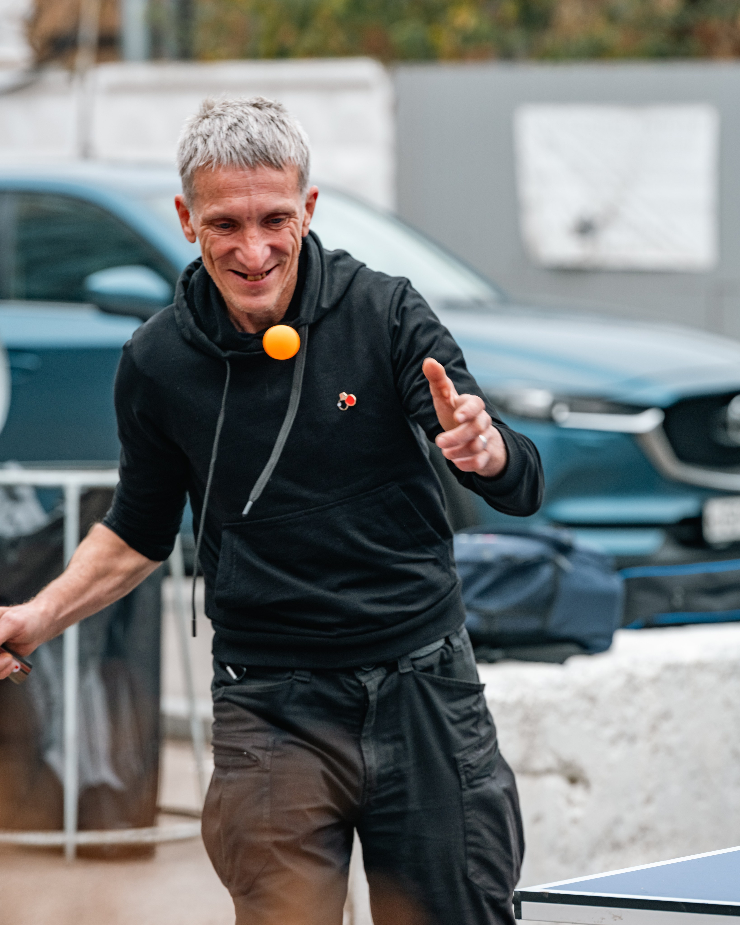 Съемка турнира по настольному теннису в НКО «Ночлежка». Фотограф в Москве. Шахабудин