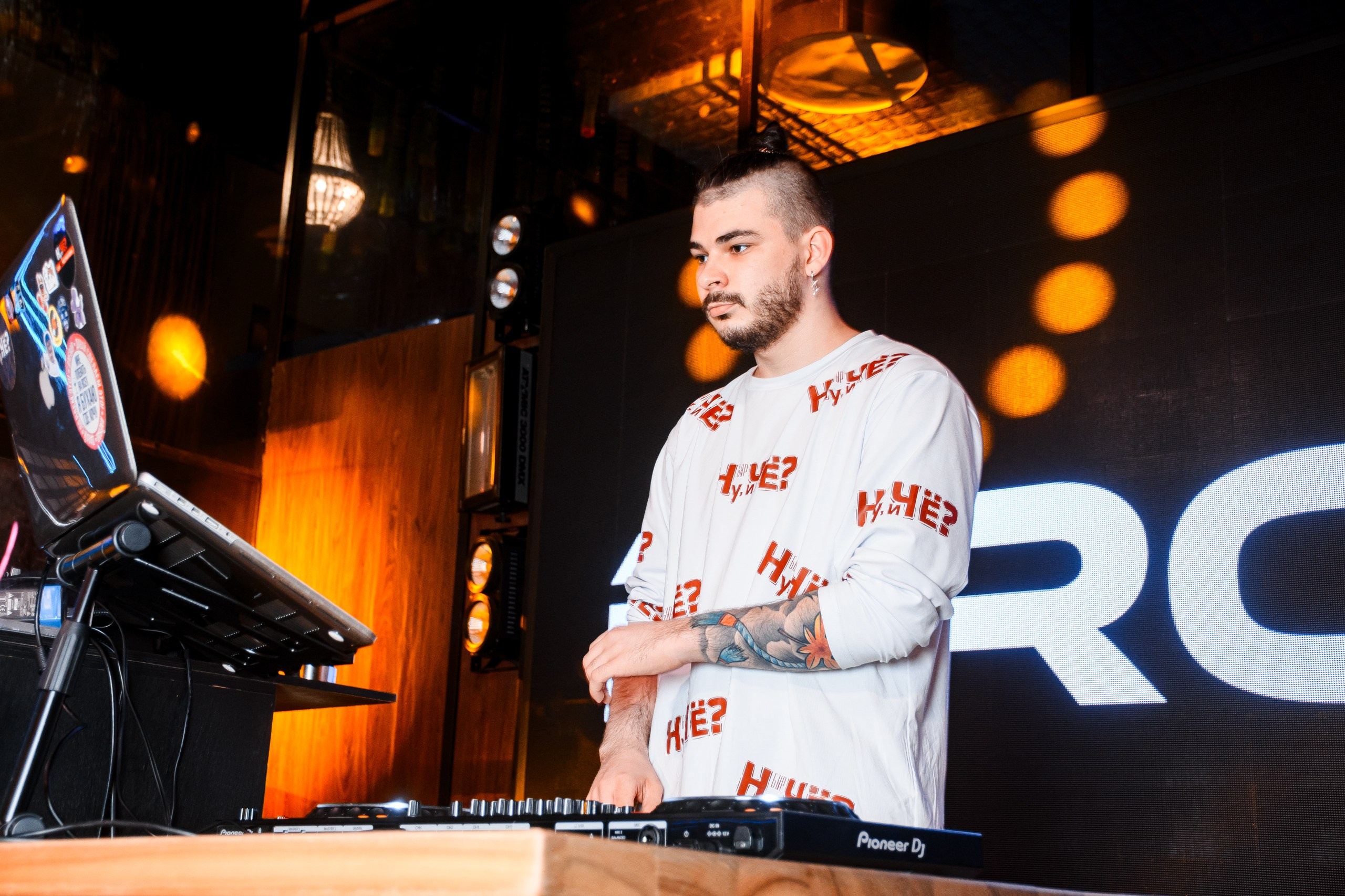 Студвесна на Волге. Диджеи. Фотограф Елена Афанасьева