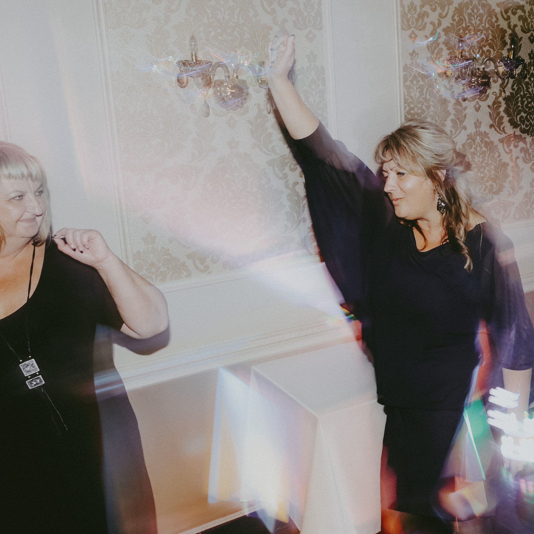 Солнце, яблоки и лодка. Фотограф Серафим Крюков