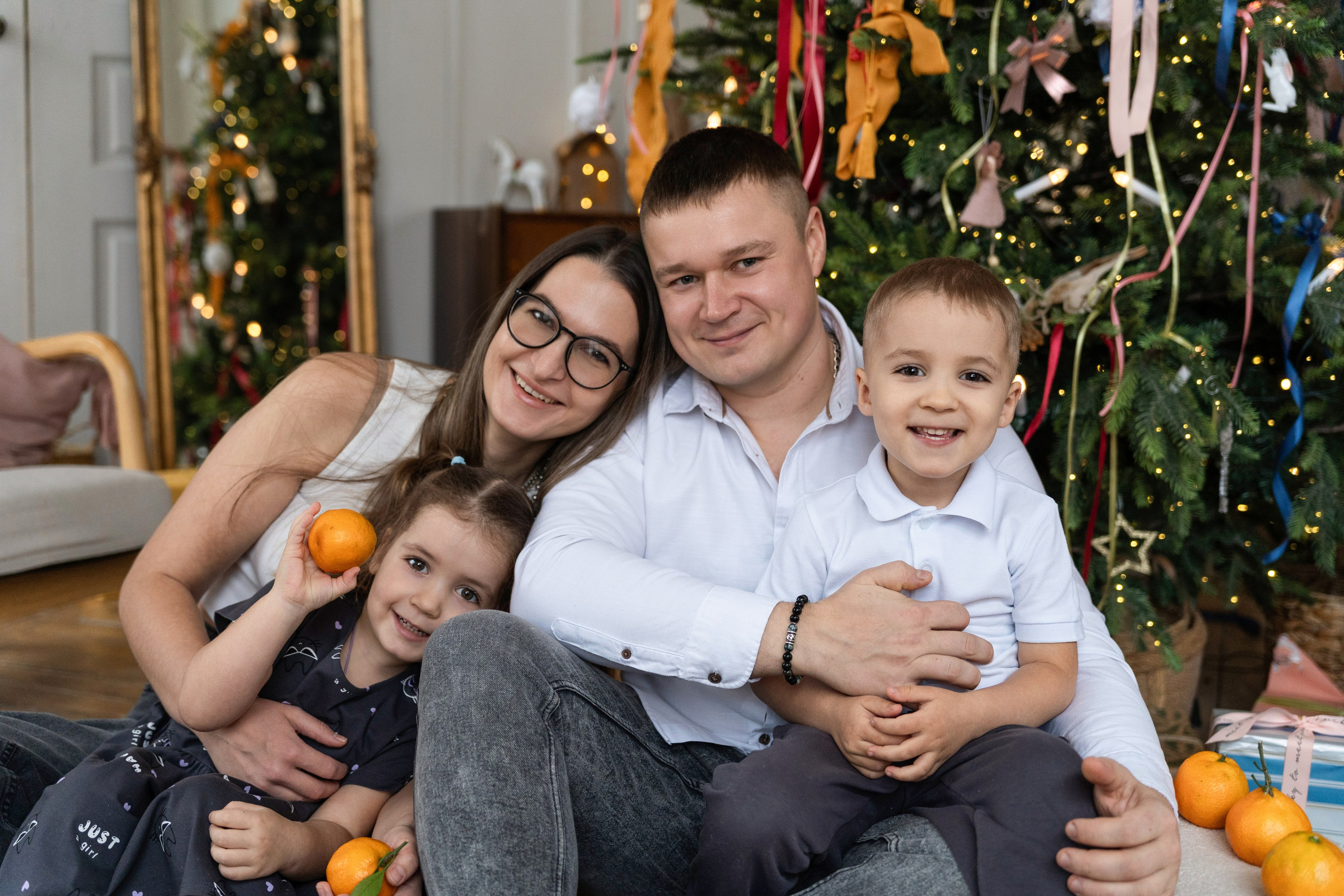 Семейная фотосессия Новогодняя (Карина). Норина Анна, фотограф в Самаре, НЕЙРОфото по всему миру. Создаю кадры которые цепляют за душу