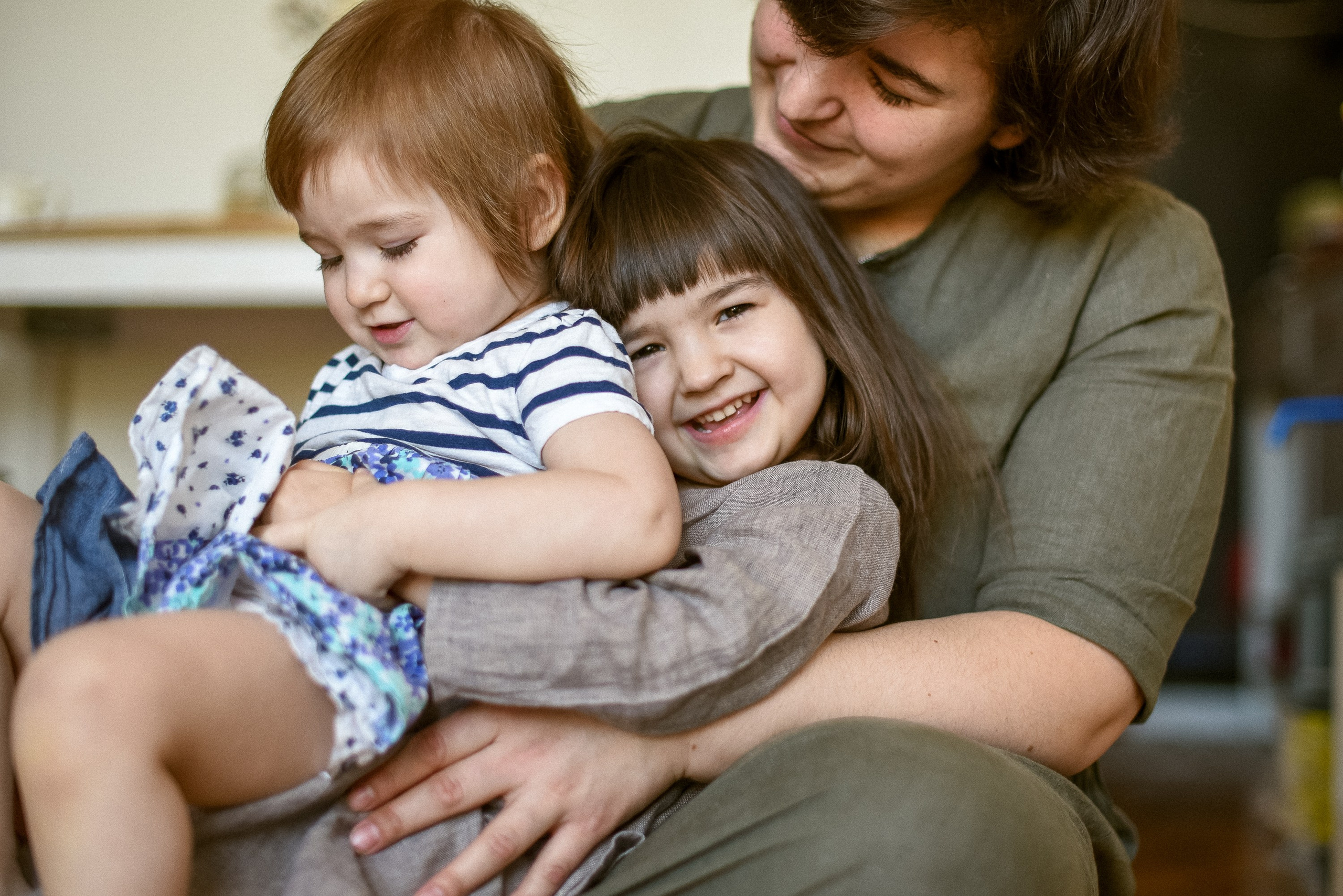 A Mom’s Day: The Everyday Hustle. Documentary family photography in Barcelona and beyond