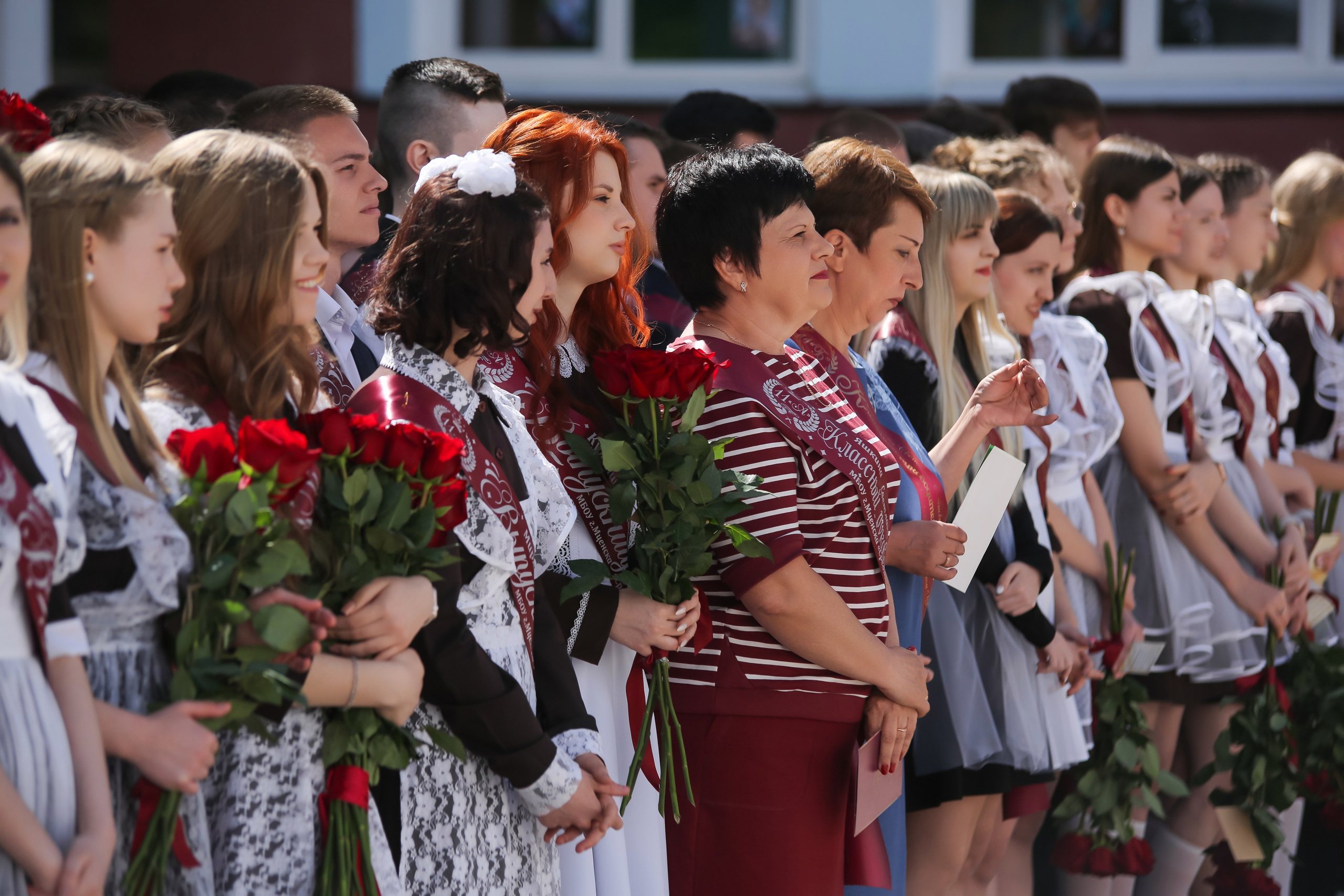 ЛИНЕЙКА «ПОСЛЕДНИЙ ЗВОНОК» 9 ШКОЛА 2024 г МЦЕНСК. ТВОЙ АЛЬБОМ / ТВОИ ПРАВИЛА