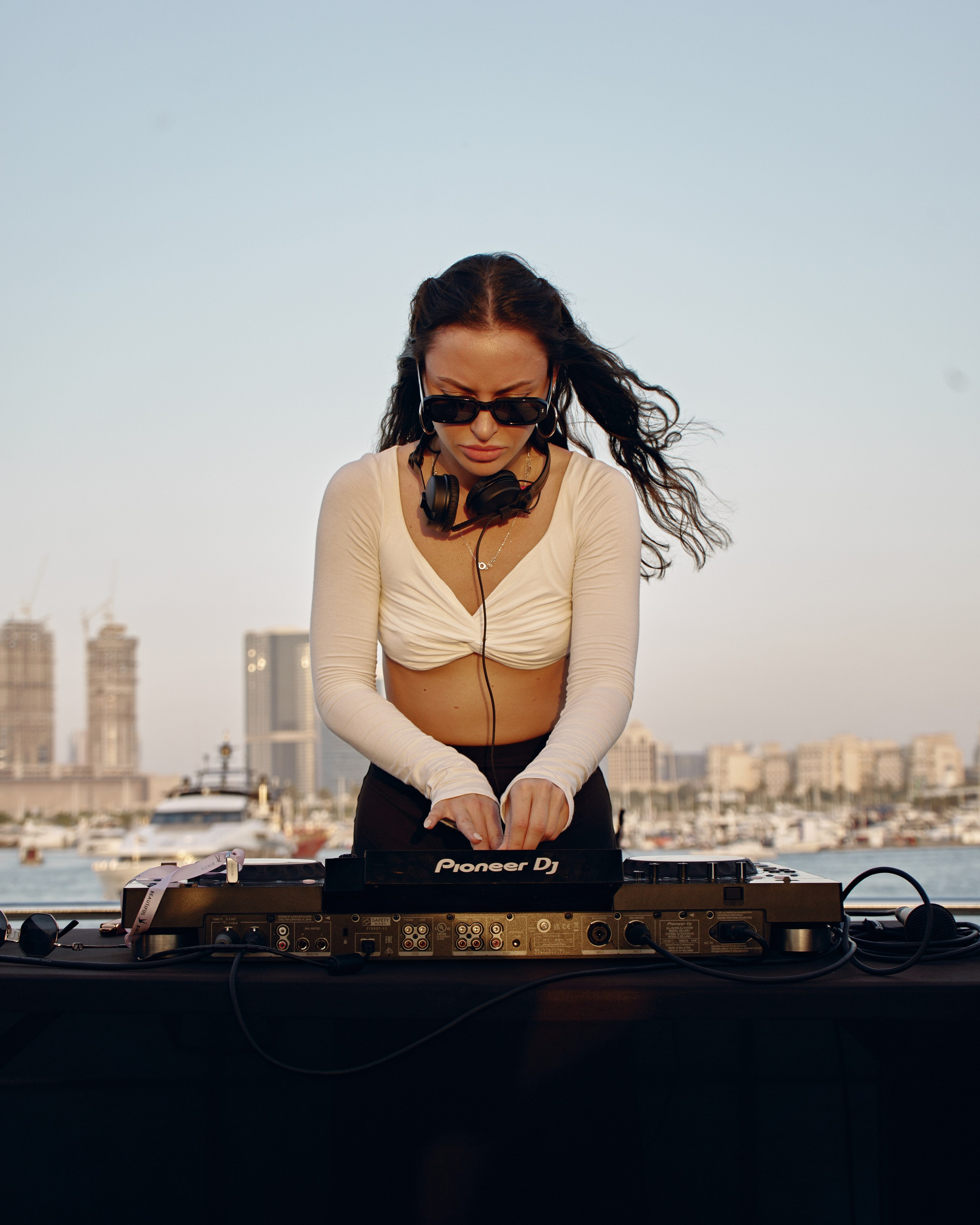 PAVEL DEREVYANKO. NOIZOMAX Художественный фотограф в Дубай