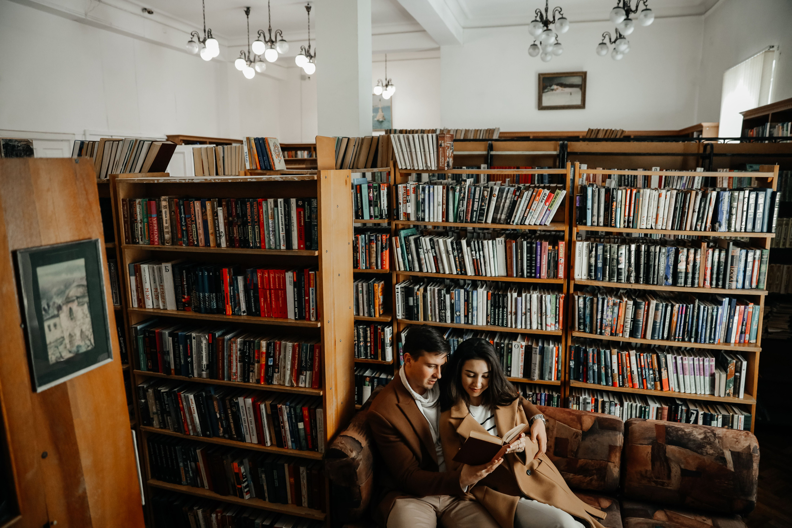 Сколько в мире книг о любви?. Свадебный и семейный фотограф в Варшаве