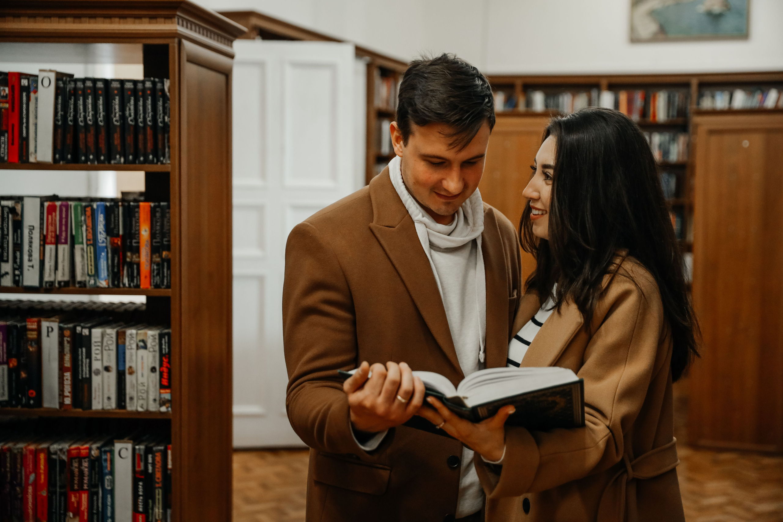 Сколько в мире книг о любви?. Свадебный и семейный фотограф в Варшаве