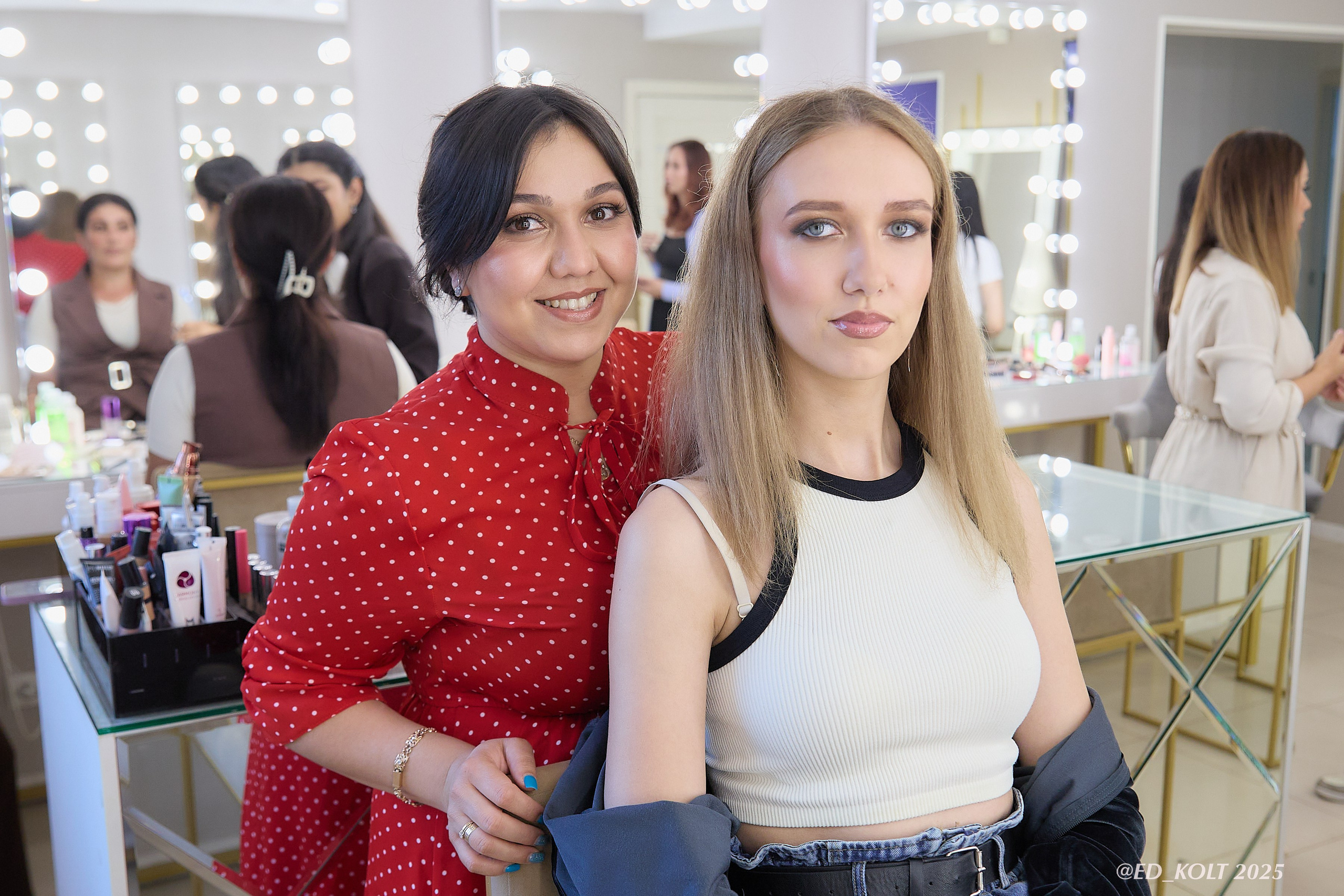 Выпускной группы визажистов. ФОТОГРАФ ЭДУАРД КОЛТУНОВСКИЙ