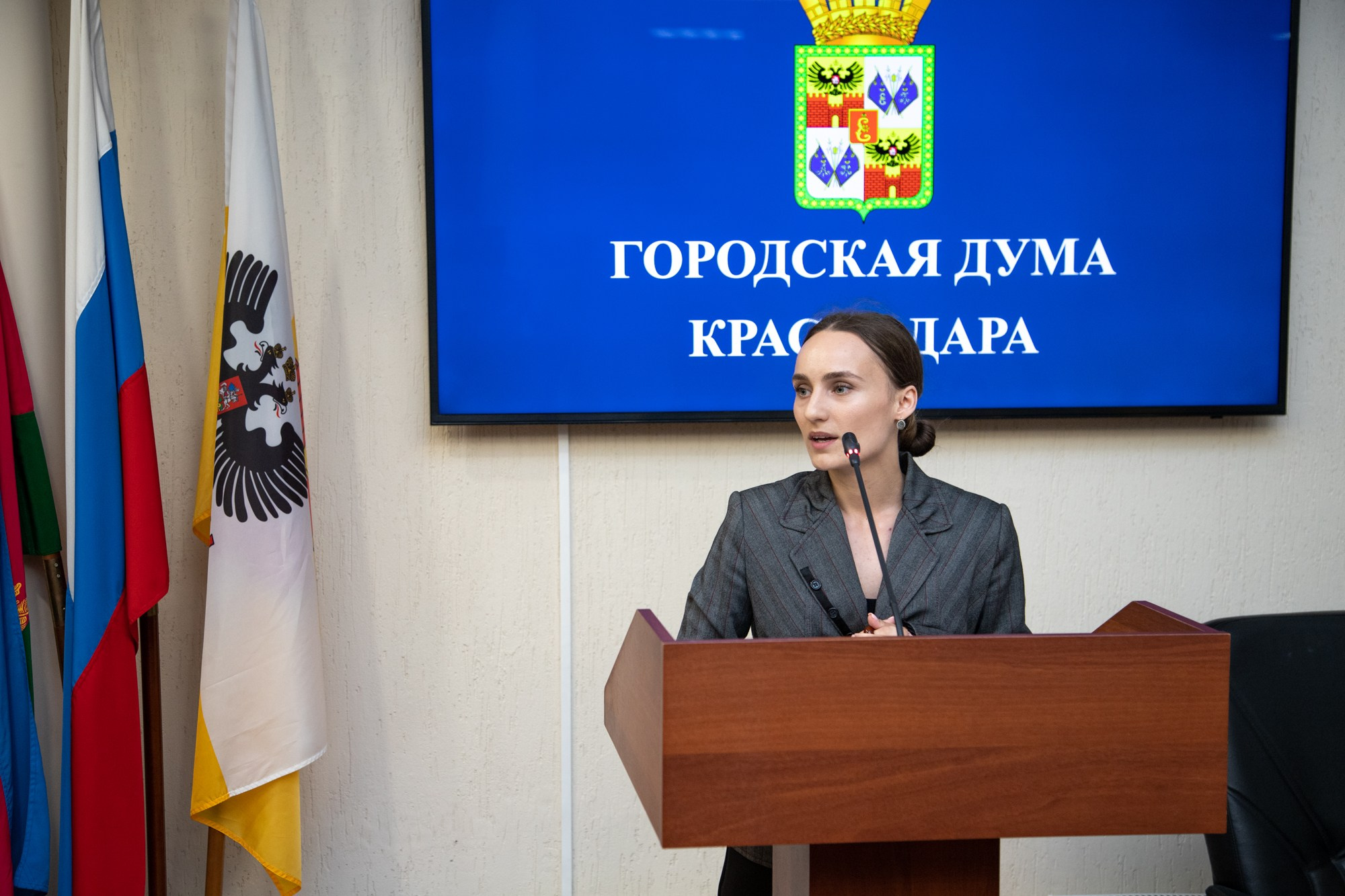 10-летний юбилей Молпарламента Краснодара. Репортажный, промышленный и маркетплейс-фотограф Дмитрий Чернат