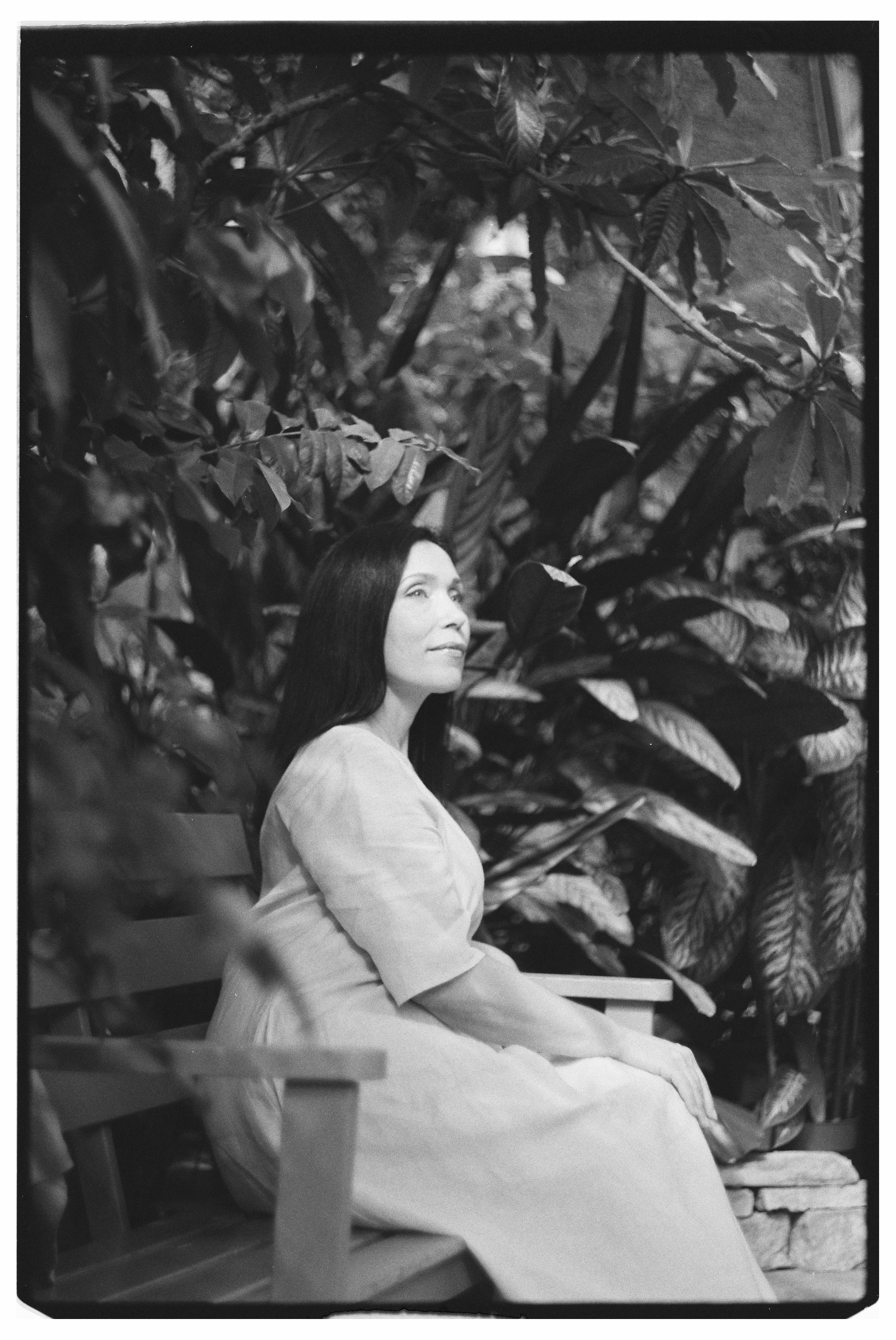 Портретная фотосессия на пленку в Оранжерее Таврического сада, СПб. Светлана Гопанюк. Портретный фотограф. Санкт-Петербург. СПб