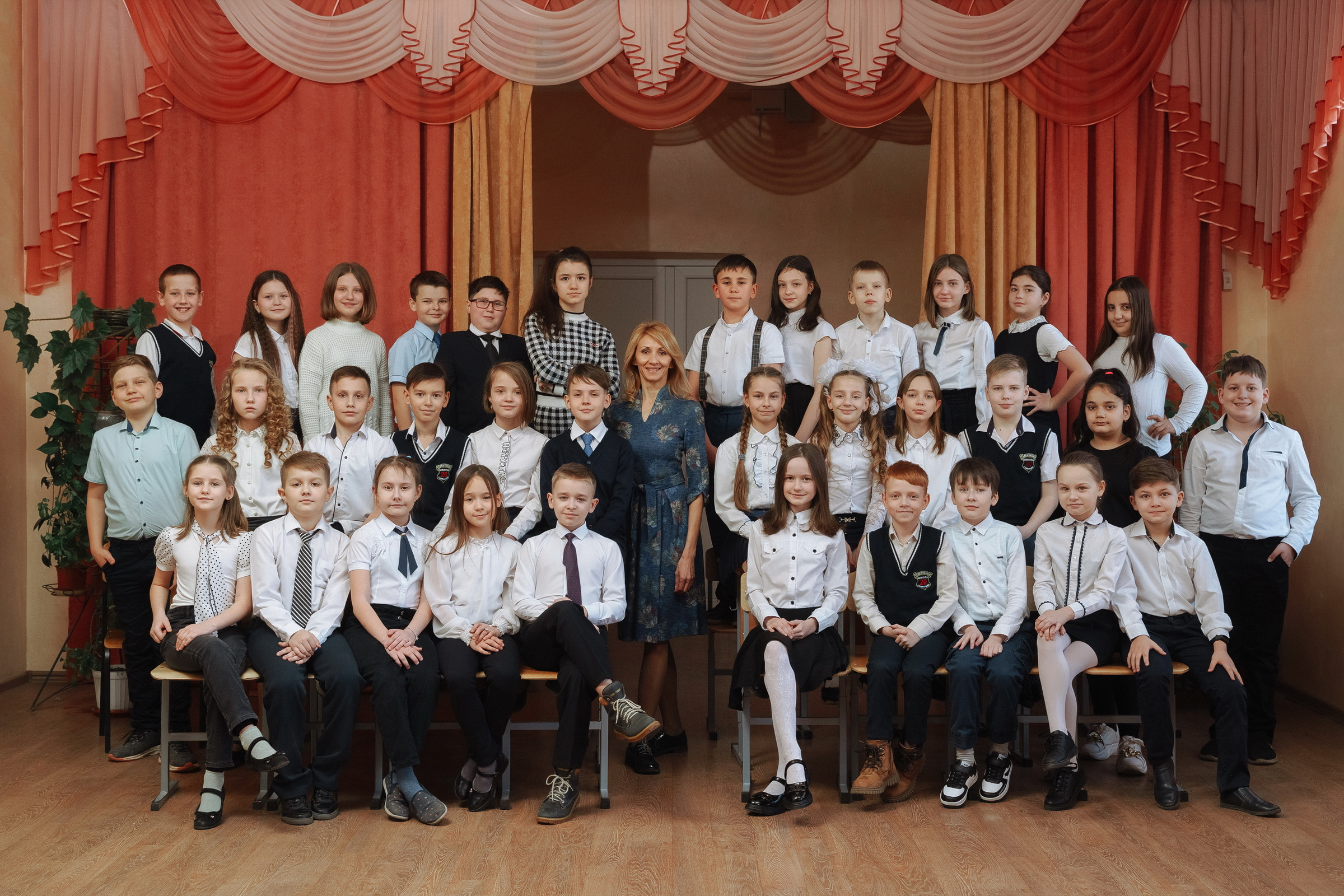 4й класс. Выпускные альбомы в Крыму