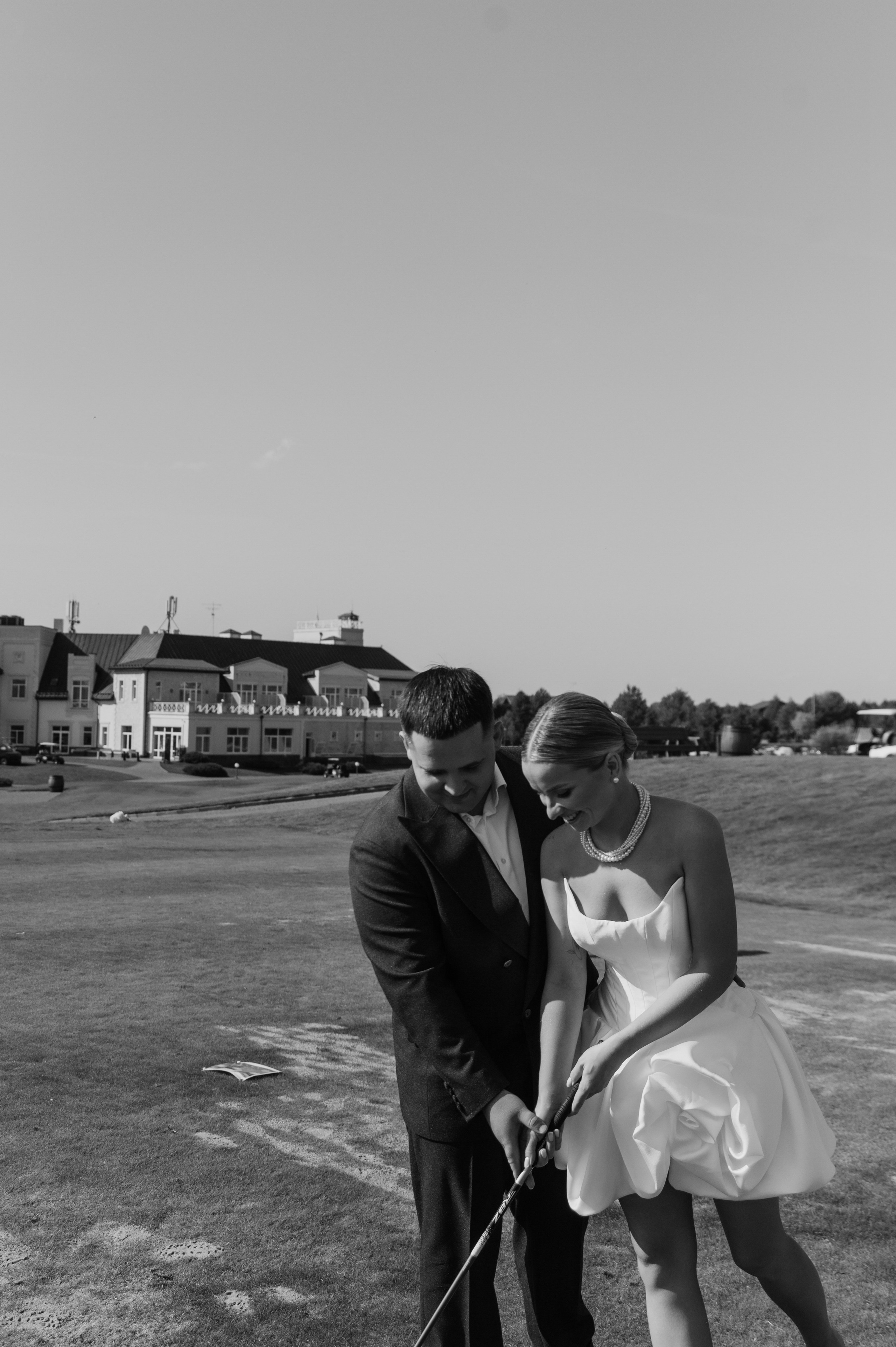 Свадебная фотосессия в Завидово гольф поле с утром невесты и красивым свадебным банкетом. Свадебный фотограф в Твери, Москве и Санкт-Петербурге Денисова Екатерина