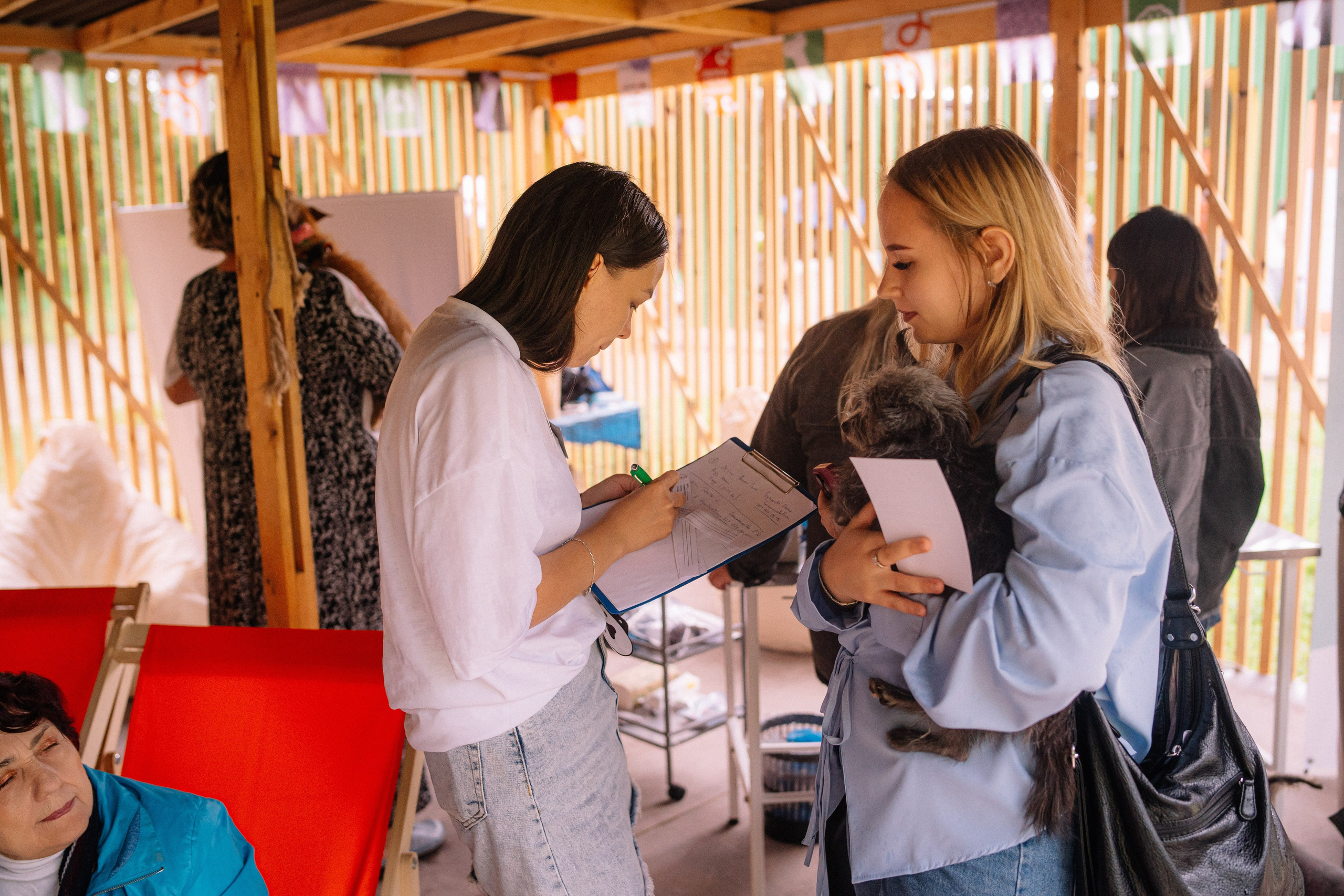 Фотоотчет ЛАПКИ ТАПКИ в Барнауле. Репортажный (Event) фотограф в Барнауле | Даниил Маркин | Качество и вайб